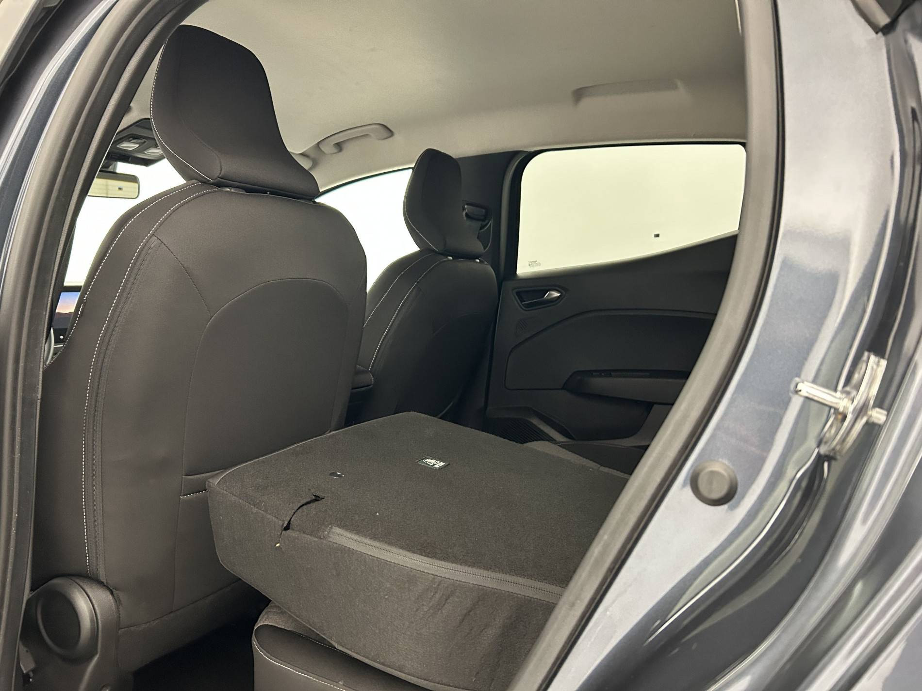 Vente en ligne Renault Clio 5 Clio E-Tech full hybrid 145 au prix de 16 790 €