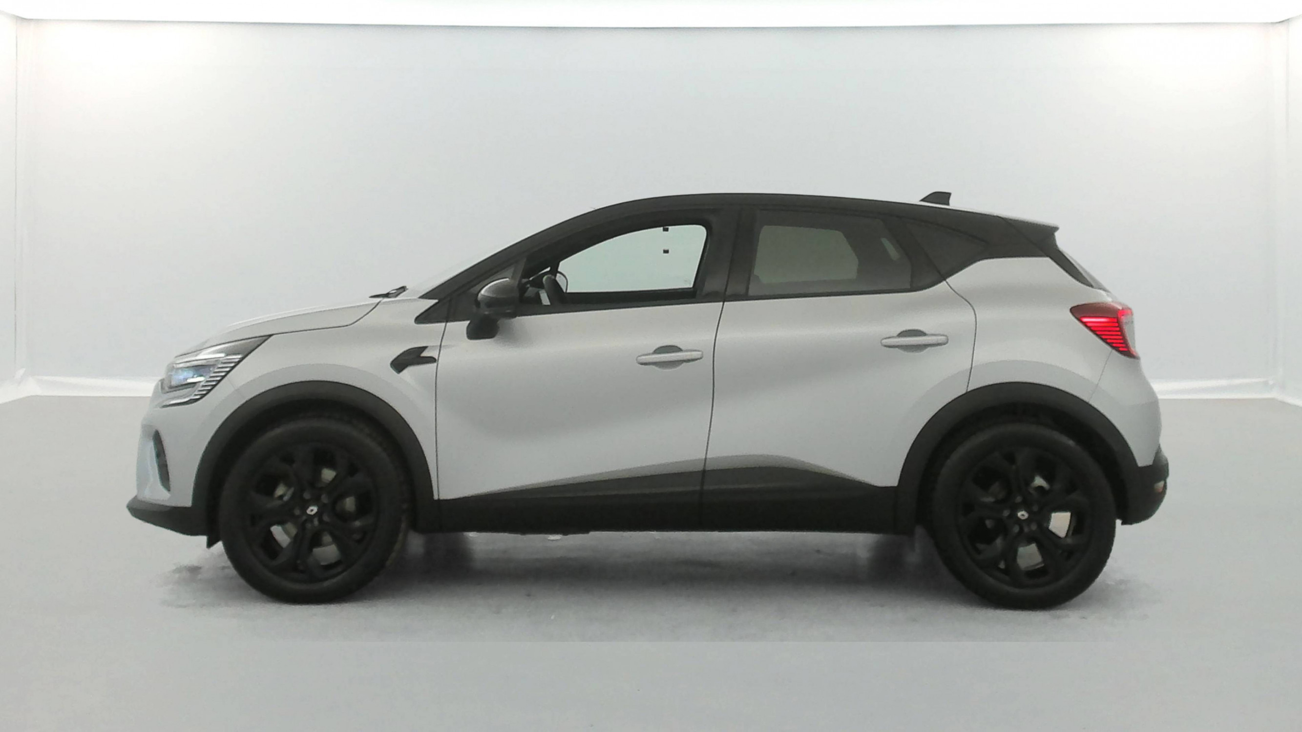 Vente en ligne Renault Captur  E-Tech 145 au prix de 18 690 €