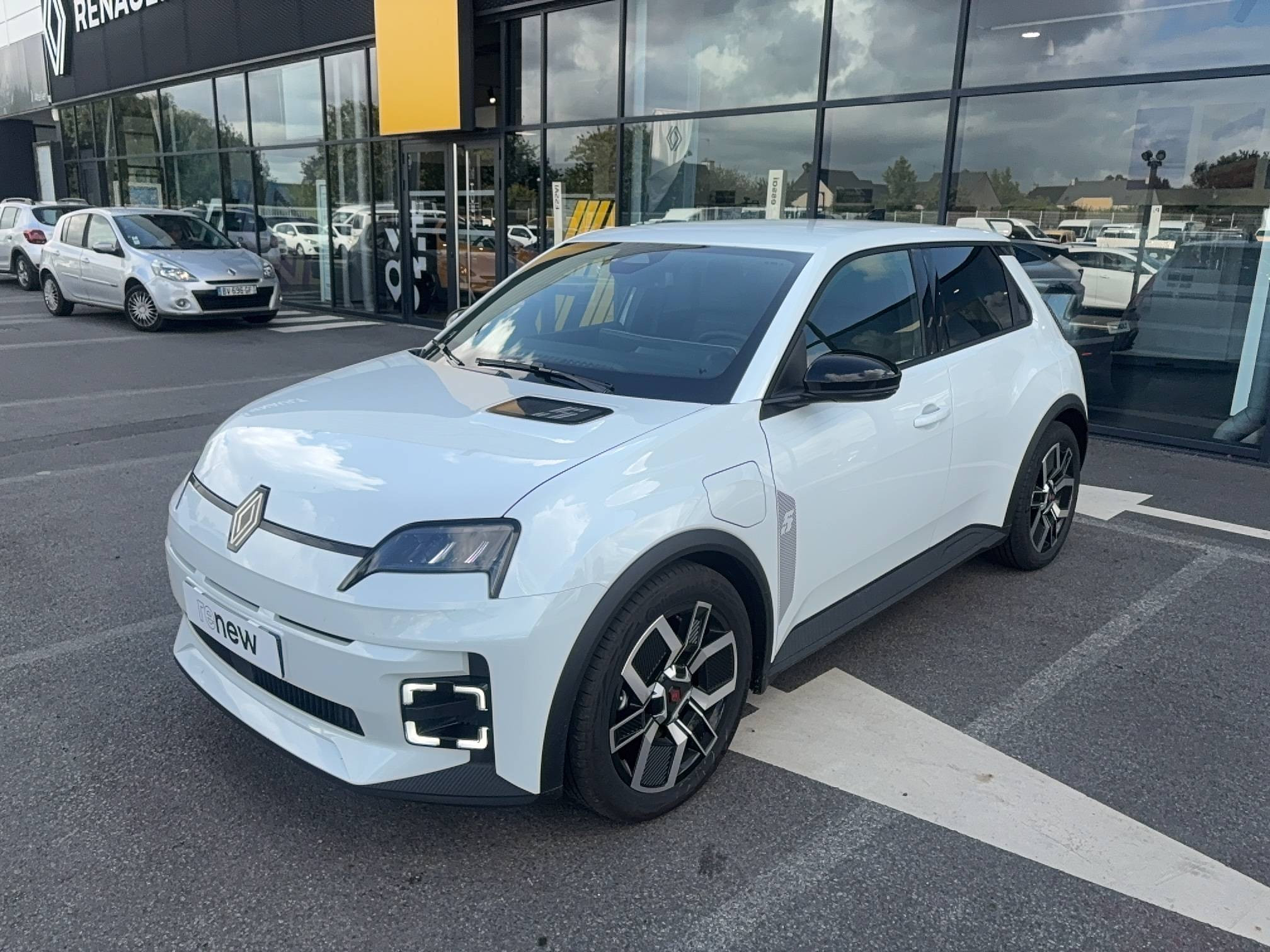 Renault R5 E-Tech  120 ch autonomie urbaine occasion de 2026 en vente à Lamballe