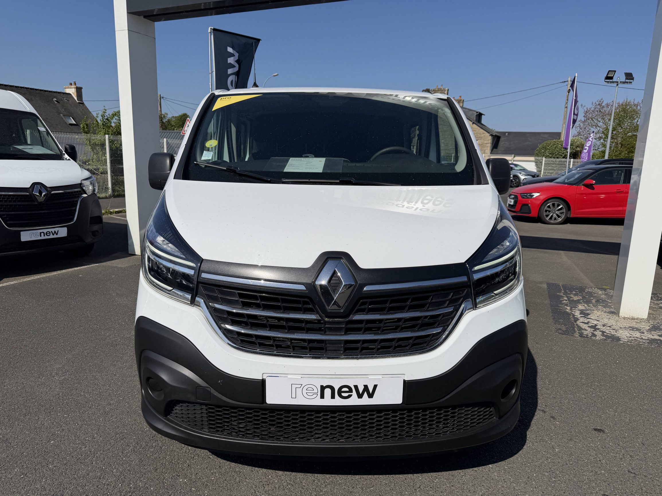 Vente en ligne Renault Trafic Cabine Approfondie TRAFIC CA L2H1 1200 KG DCI 120 au prix de 23 490 €