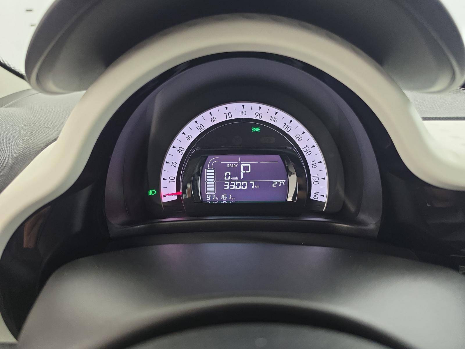 Vente en ligne Renault Twingo Electrique Twingo III E-Tech au prix de 11 990 €