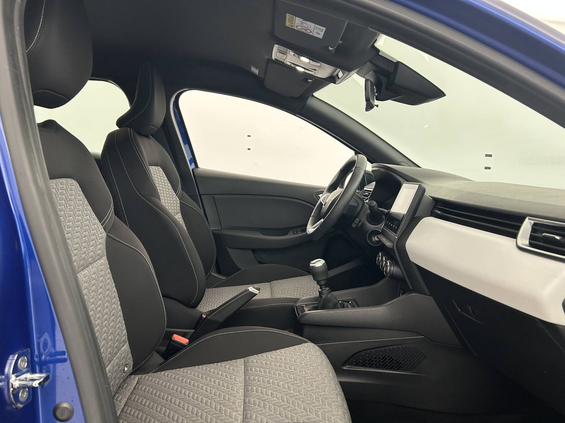 Vente en ligne Renault Clio 5 Clio TCe 90 - 21N au prix de 13 990 €
