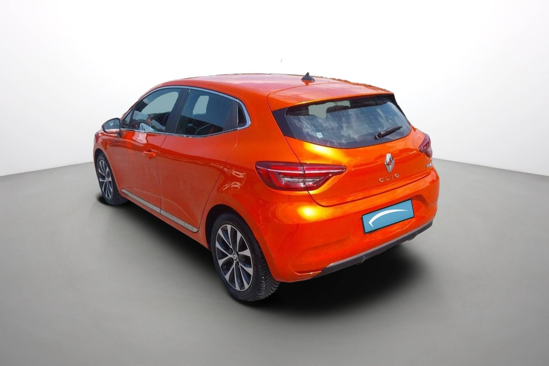 Vente en ligne Renault Clio 5 Clio E-Tech 140 - 21N au prix de 16 590 €