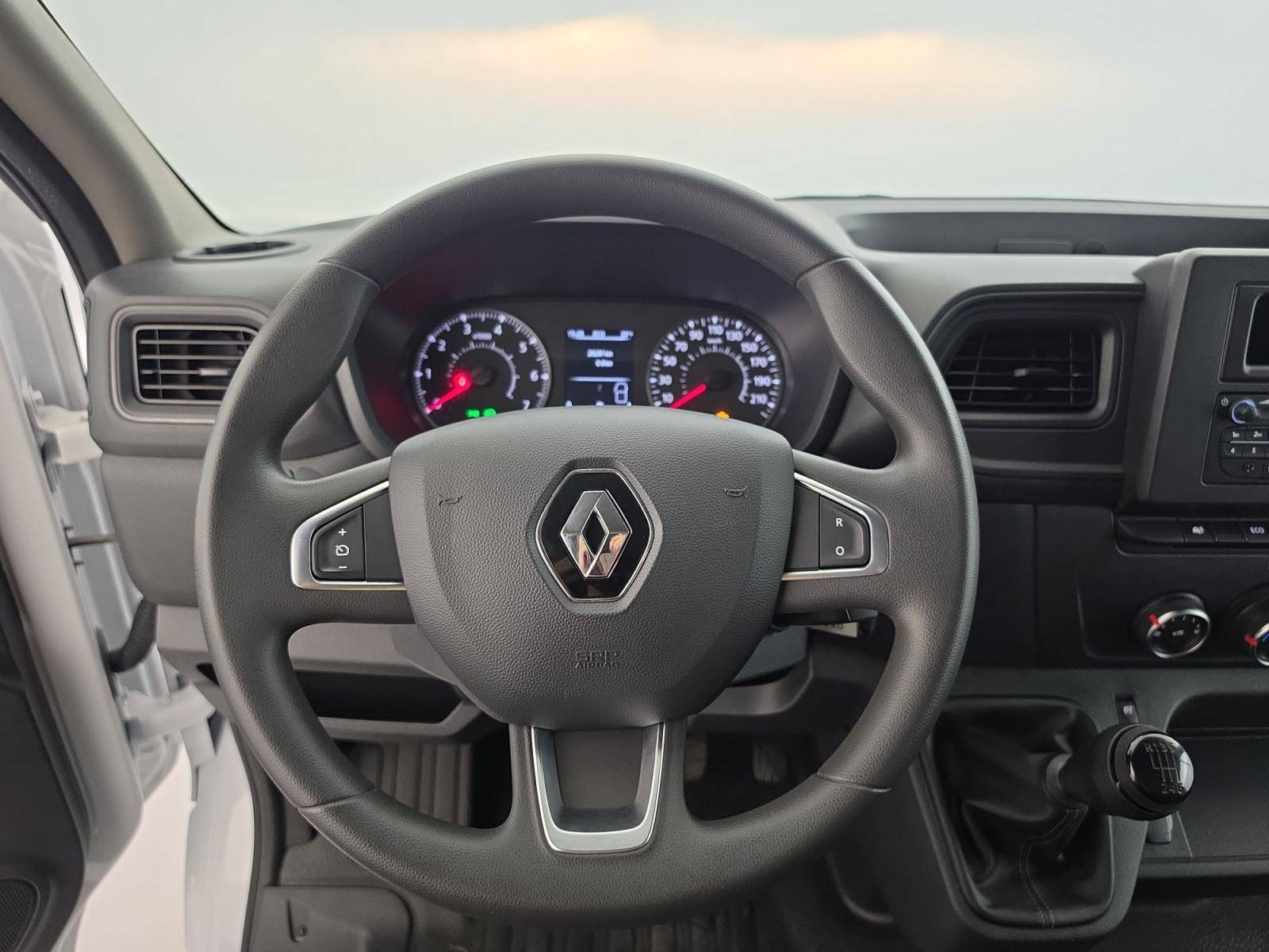 Vente en ligne Renault Master Fourgon MASTER FGN TRAC F3500 L3H3 BLUE DCI 135 au prix de 26 490 €