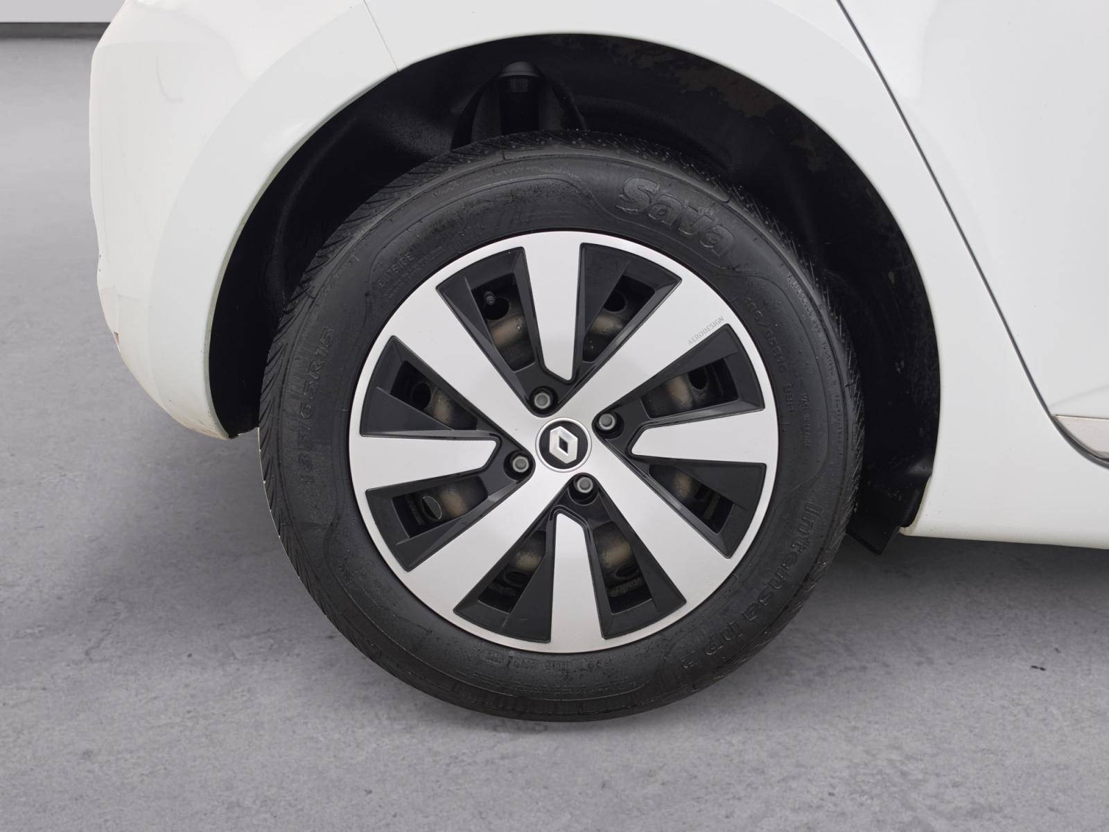 Vente en ligne Renault Clio 5 Clio TCe 90 au prix de 13 750 €