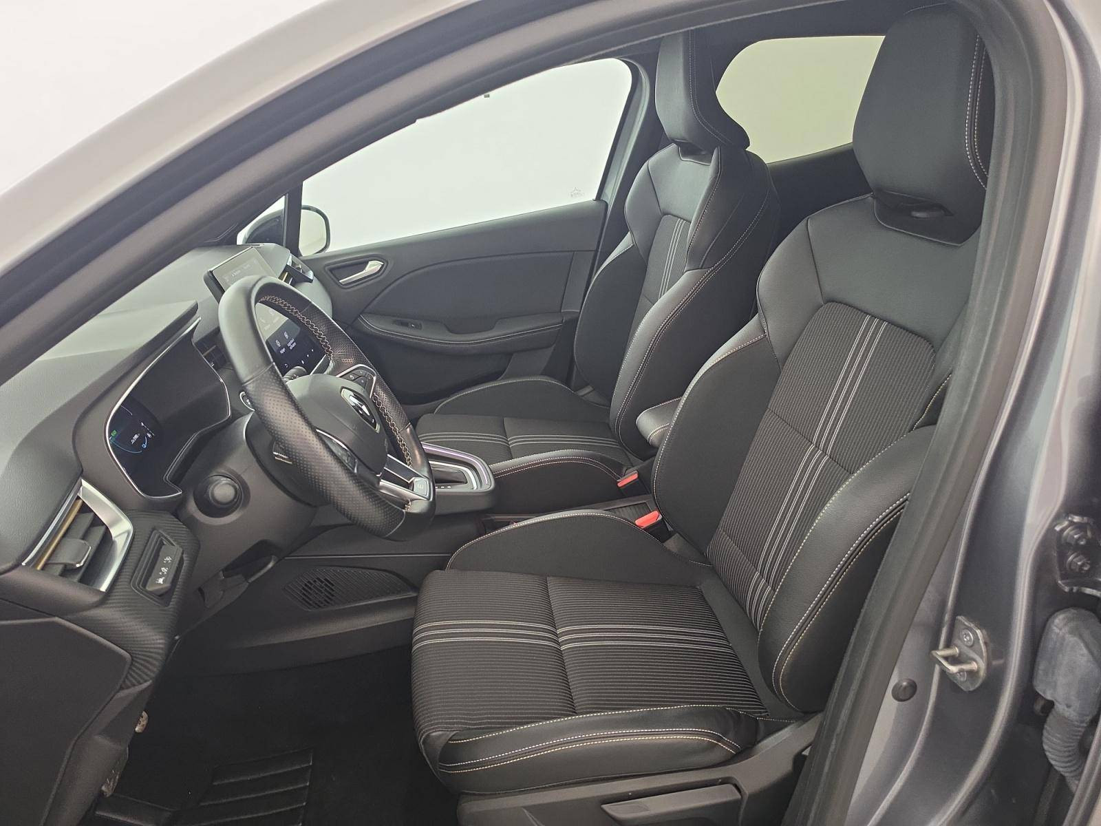 Vente en ligne Renault Clio 5 Clio E-Tech full hybrid 145 au prix de 18 890 €
