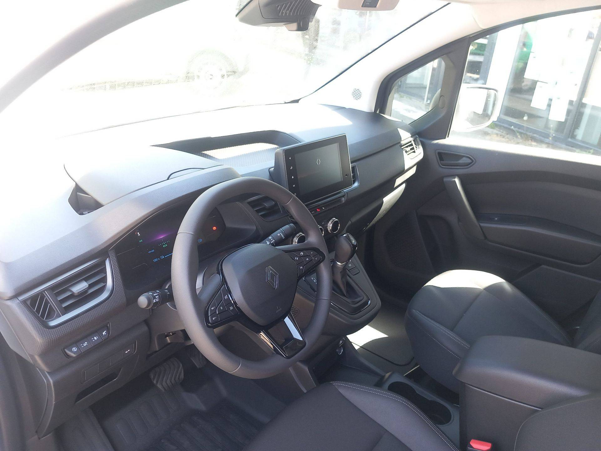 Vente en ligne Renault Kangoo Van E-Tech  FG TOLE L2 AC11 GSR2 au prix de 29 990 €