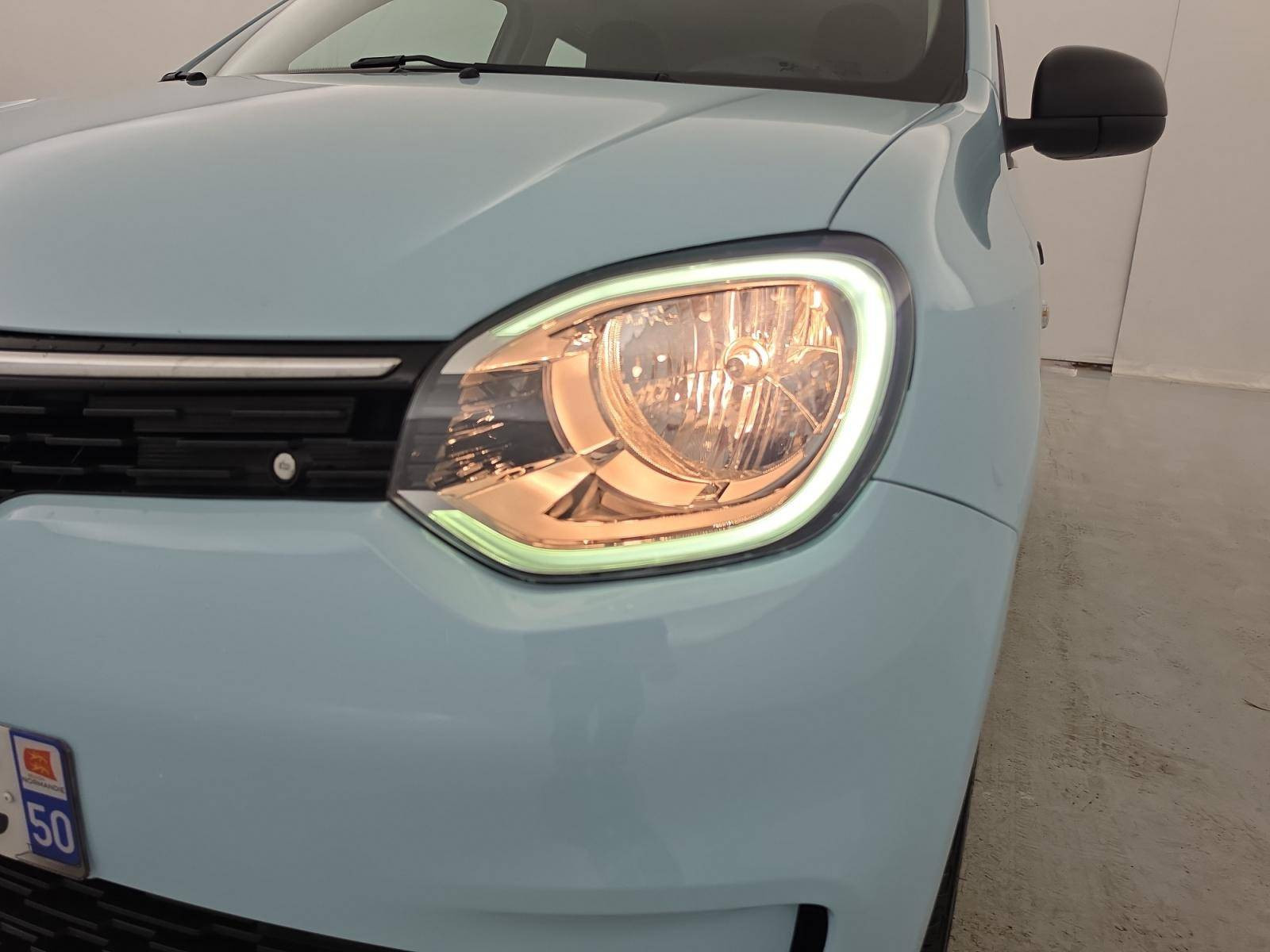 Vente en ligne Renault Twingo Electrique Twingo III E-Tech au prix de 12 490 €
