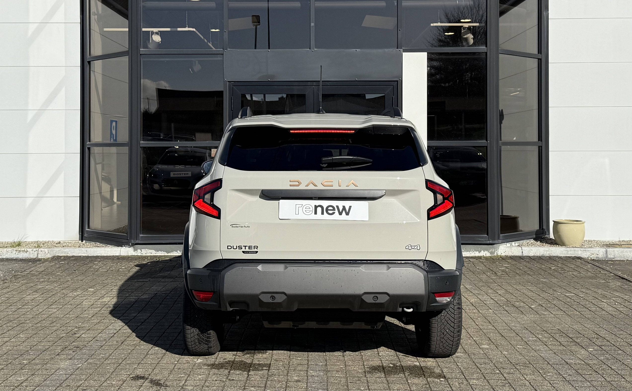 Vente en ligne Dacia Duster  Hybrid-G 150 4x4 au prix de 31 690 €