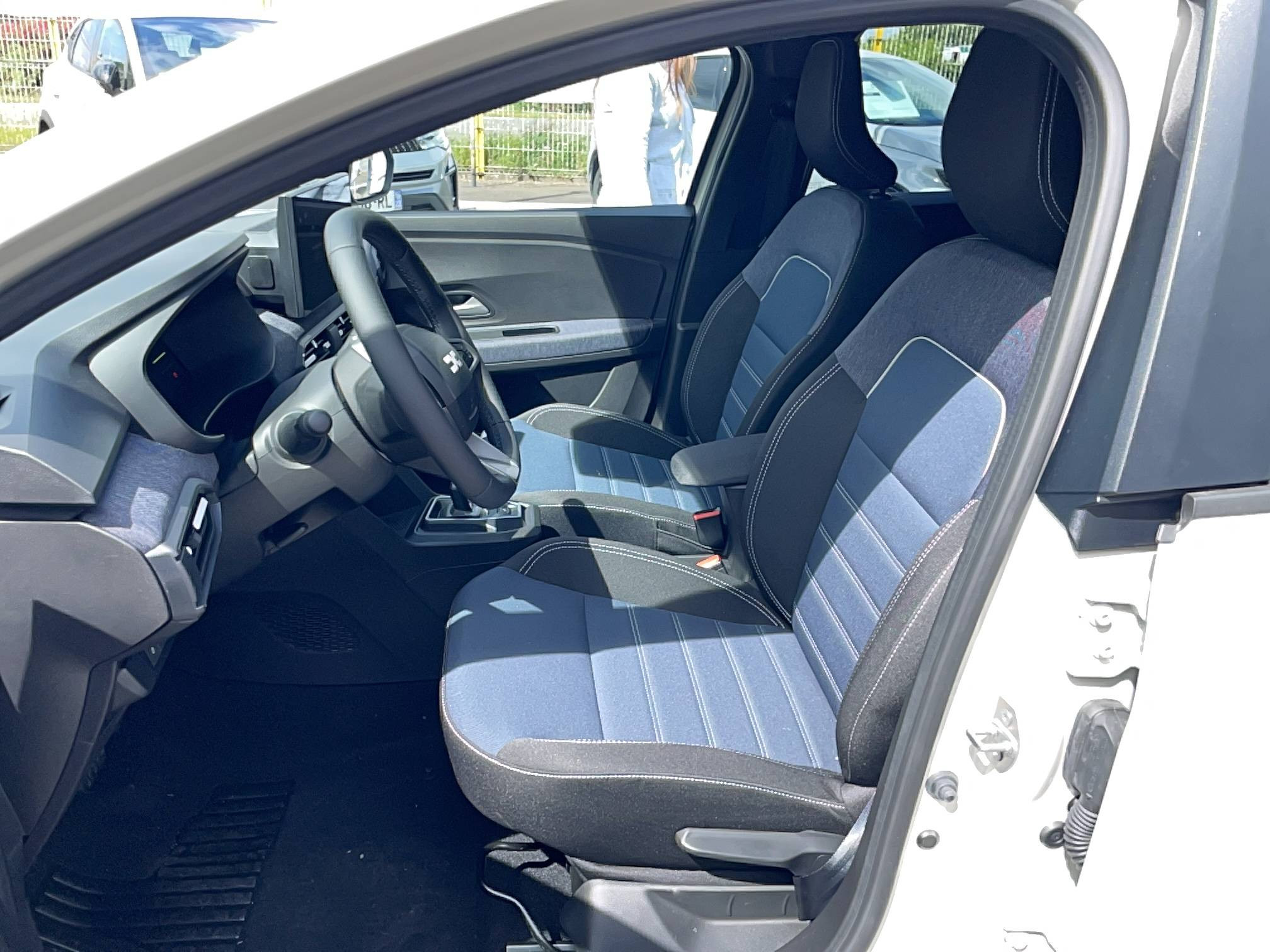 Vente en ligne Dacia Jogger  155 7 pl au prix de 28 990 €
