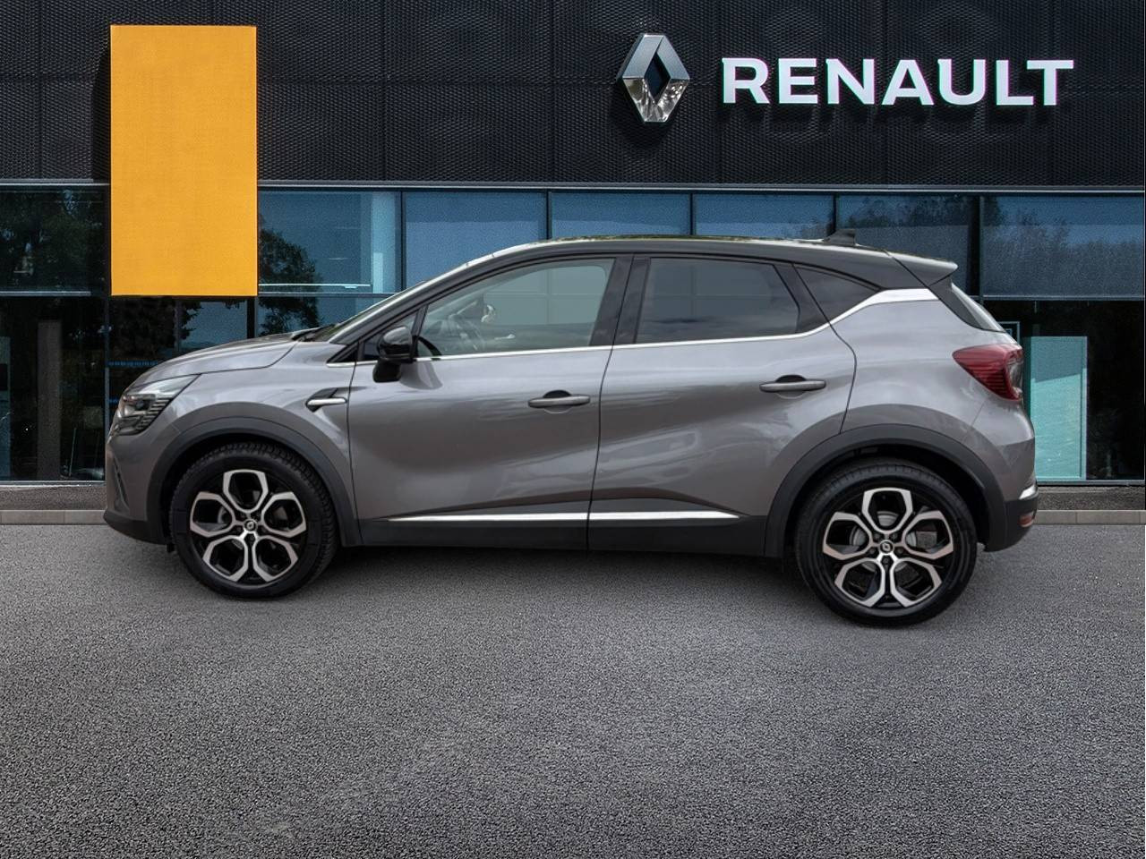 Vente en ligne Renault Captur  mild hybrid 140 au prix de 17 480 €