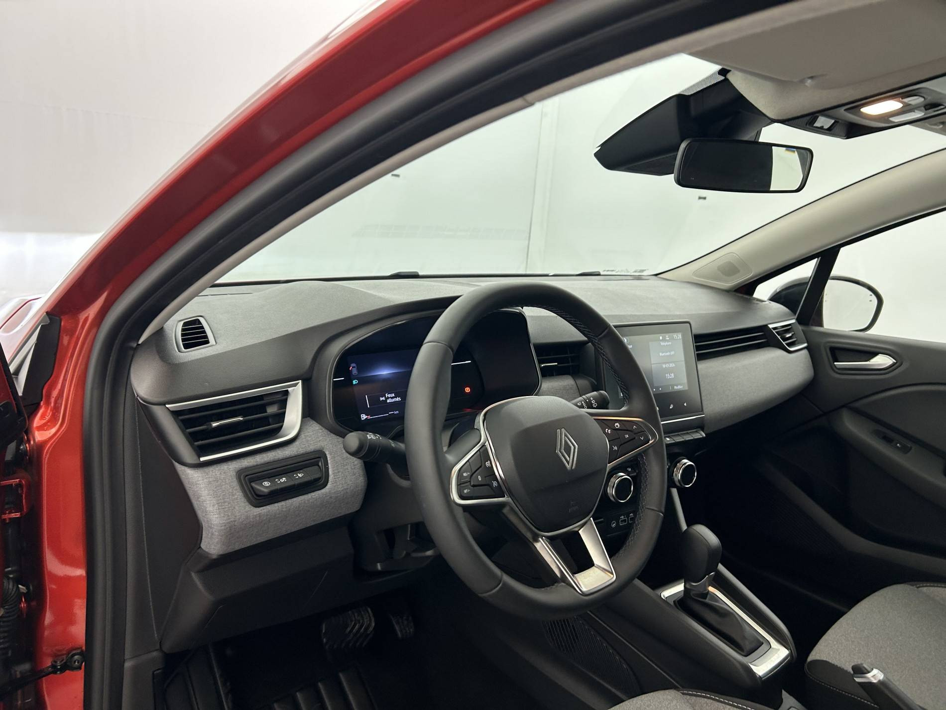 Vente en ligne Renault Clio 5 Clio E-Tech full hybrid 145 ch GSR2 au prix de 19 590 €