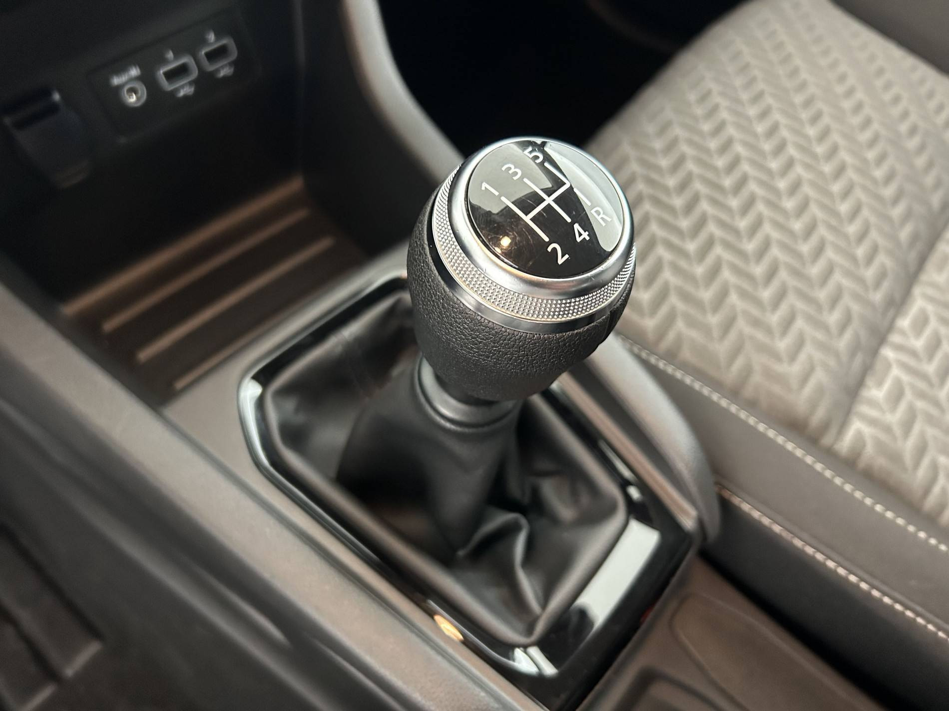 Vente en ligne Renault Clio 5 Clio SCe 65 au prix de 13 490 €