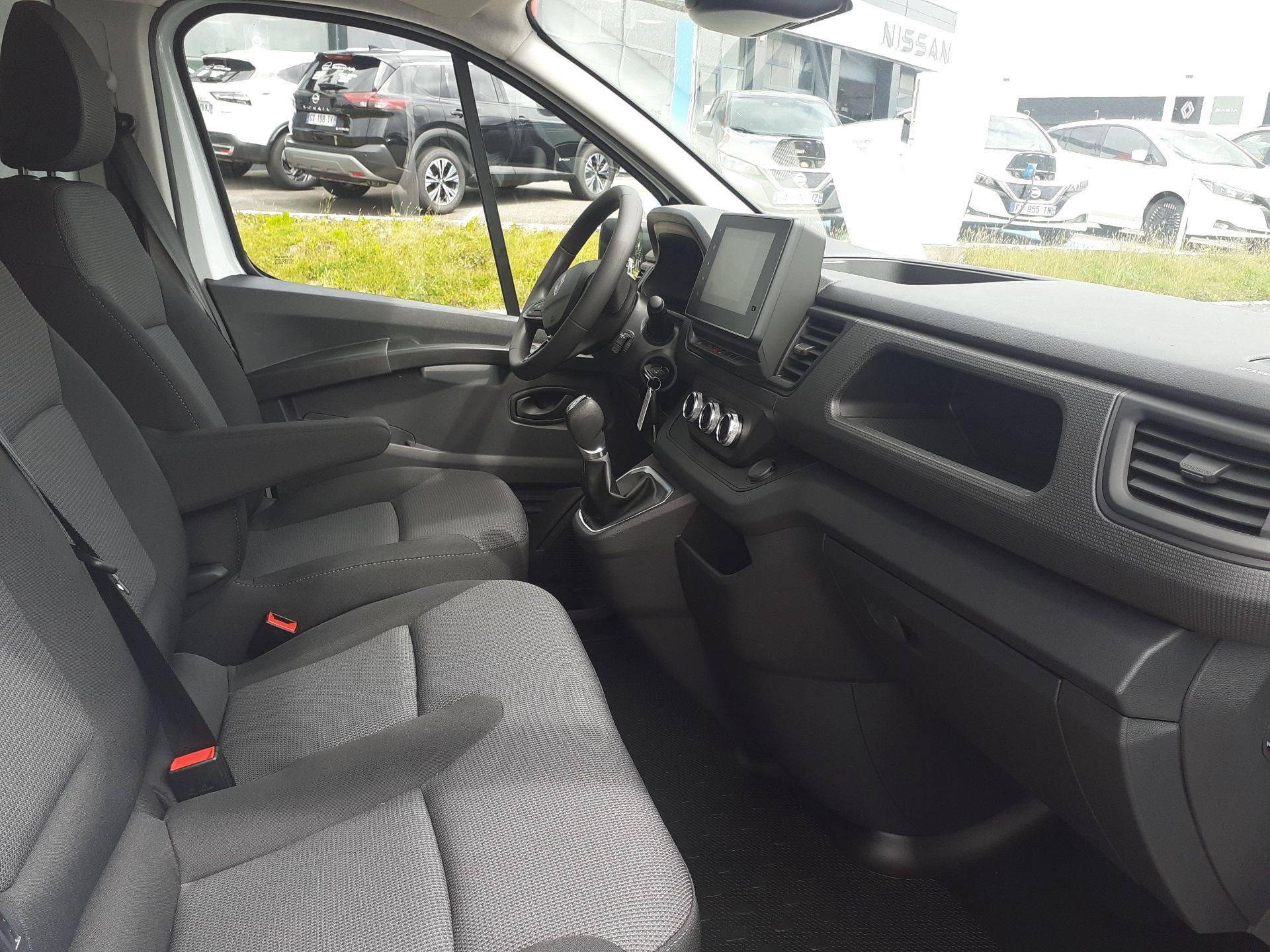 Vente en ligne Renault Trafic Van E-Tech TRAFIC E-TECH ELECTRIQUE FGN L1H1 3T AC22 au prix de 40 224 €