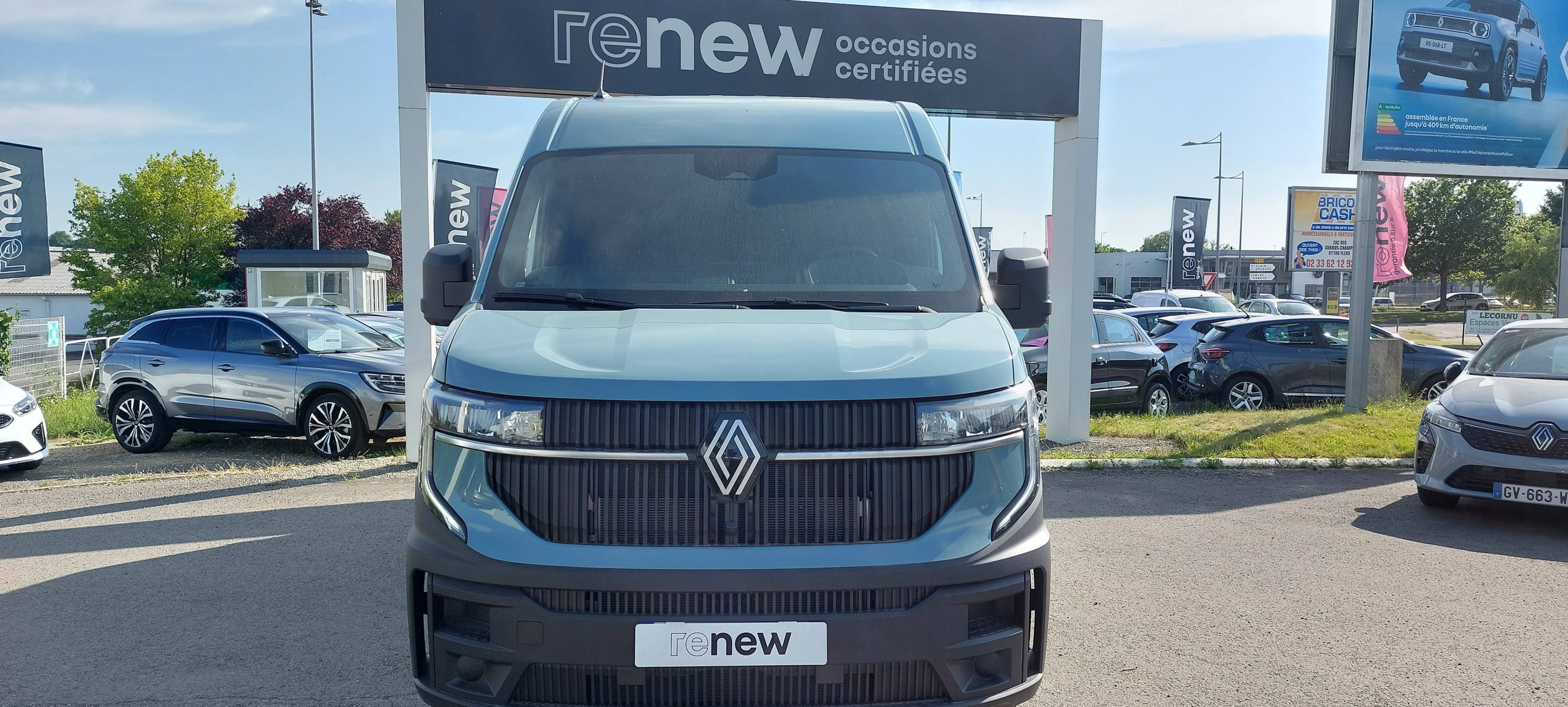 Vente en ligne Renault Master E-Tech MASTER ELECTRIQUE FGN L2H2 3T5 GRANDE AUTONOMIE au prix de 43 890 €