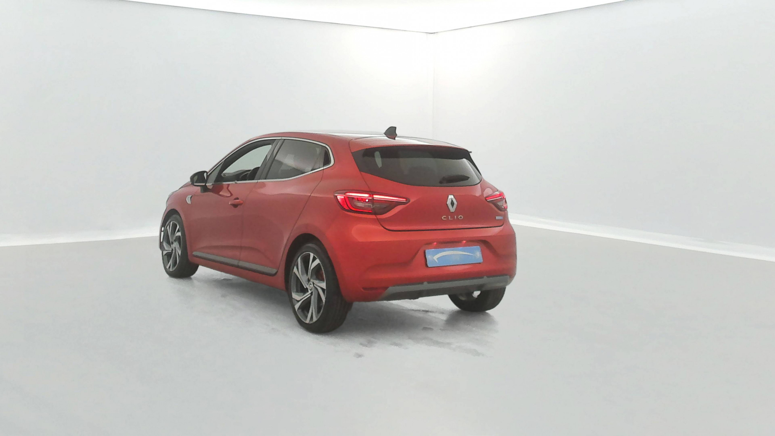 Vente en ligne Renault Clio 5 Clio E-Tech 140 - 21N au prix de 18 390 €
