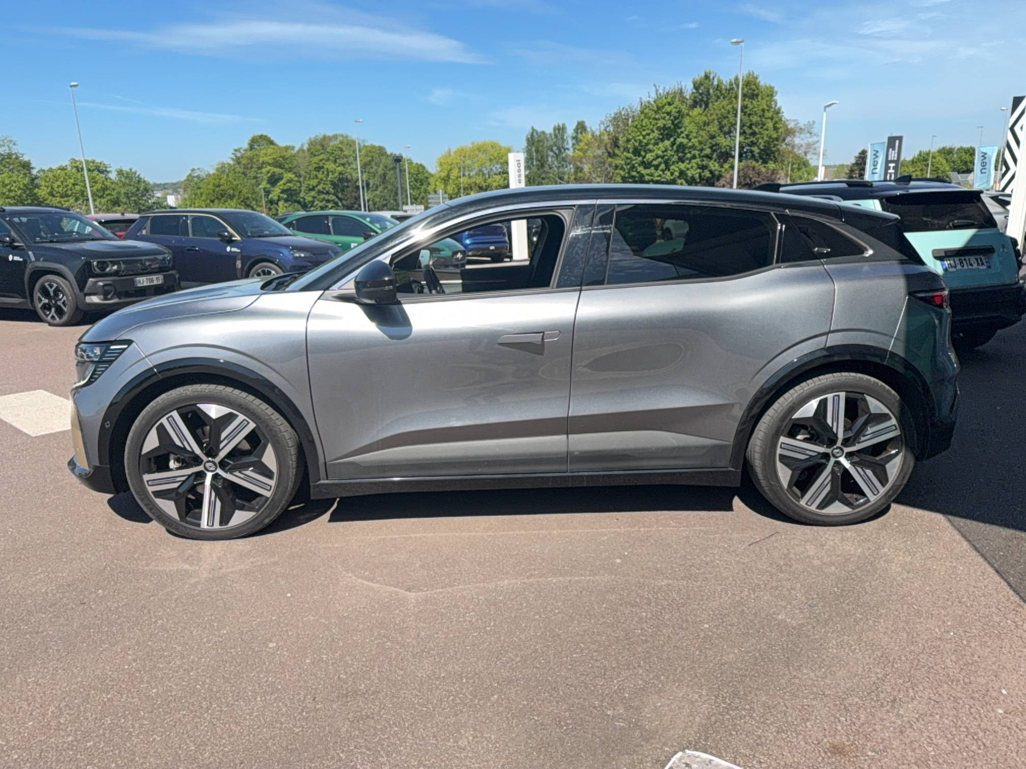 Vente en ligne Renault Megane E-Tech  EV60 220 ch super charge au prix de 28 990 €