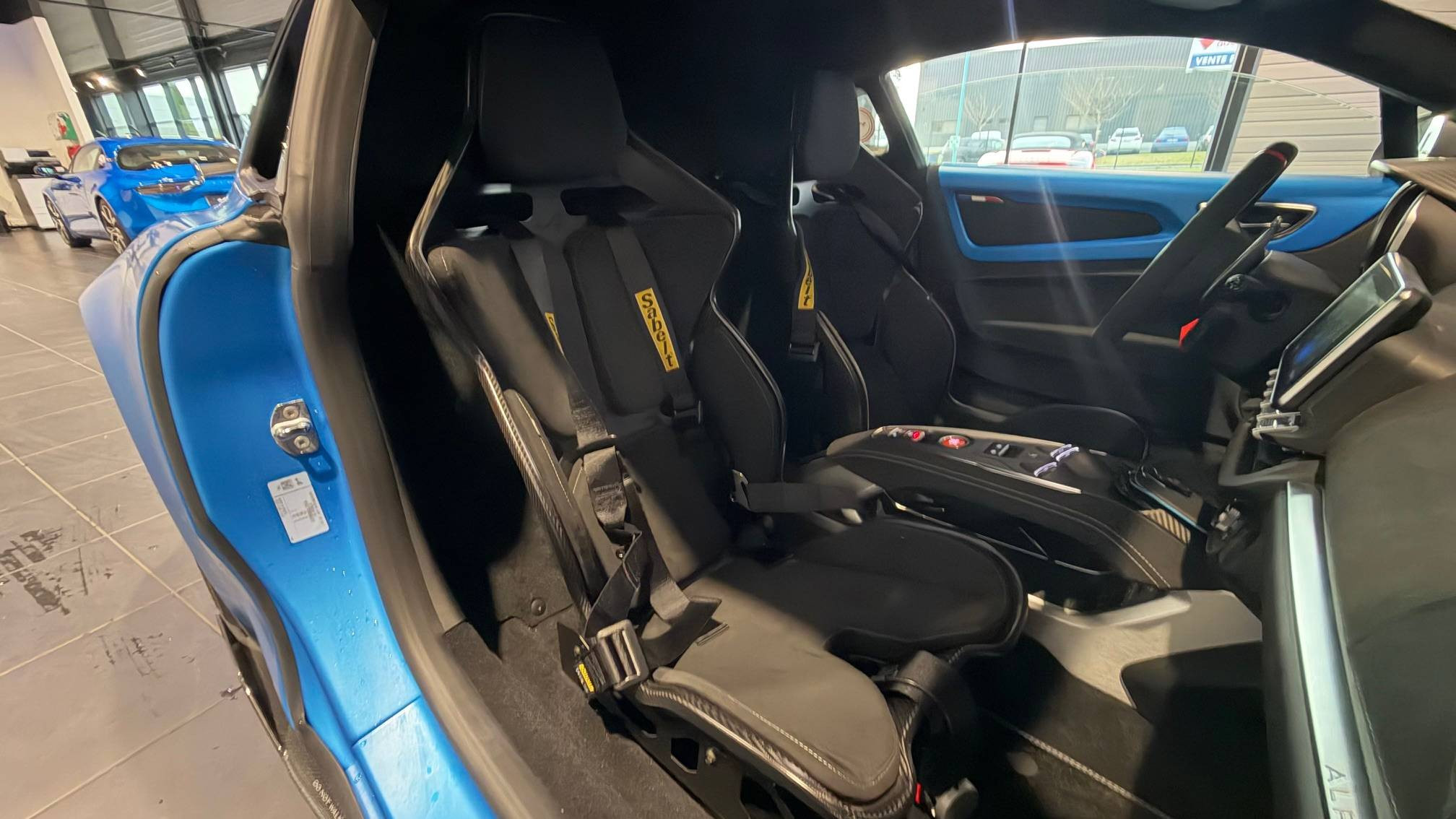 Vente en ligne Alpine A110  1.8T 300 ch au prix de 98 990 €