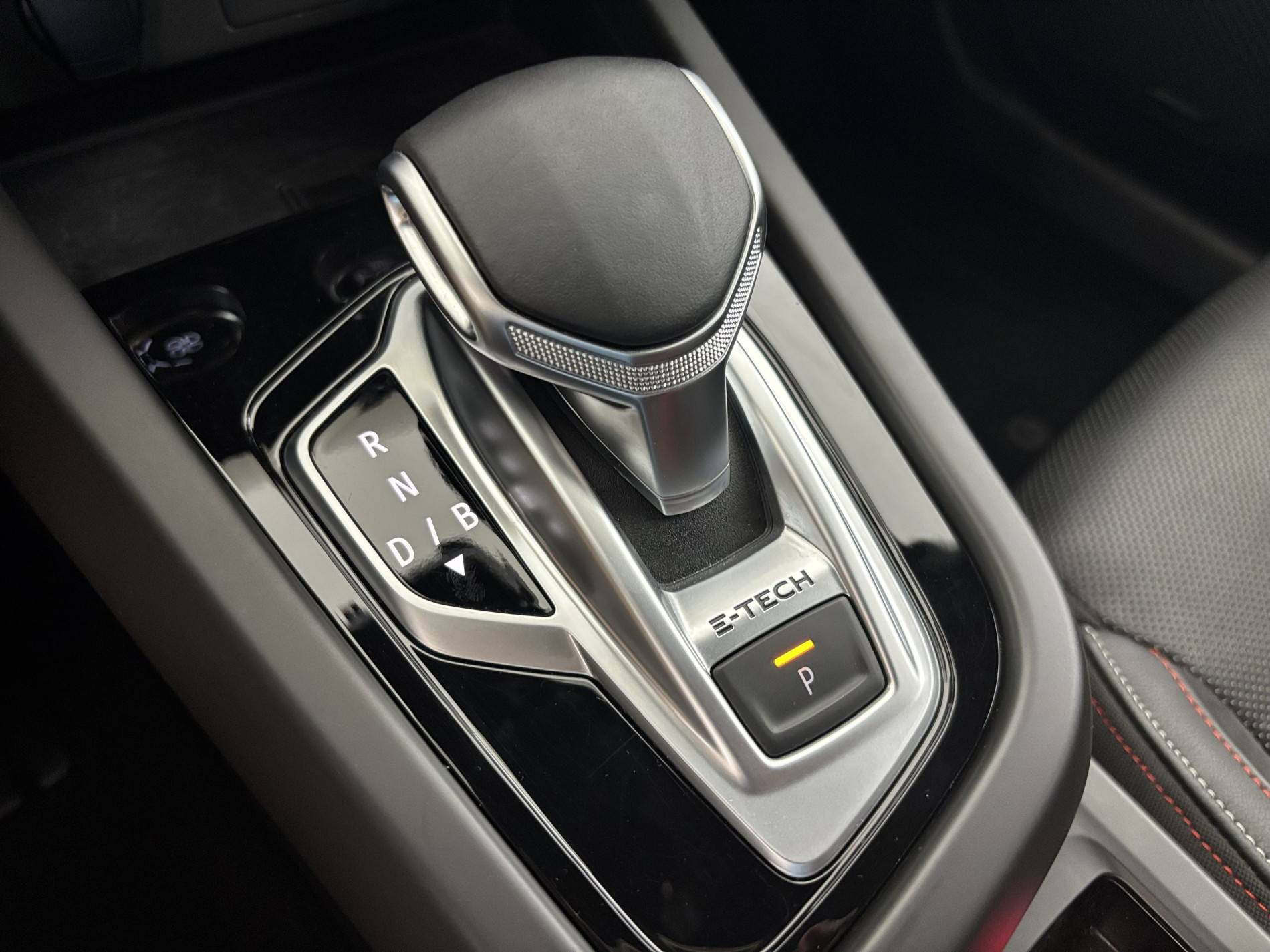 Vente en ligne Renault Arkana  E-Tech 145 - 21B au prix de 20 490 €