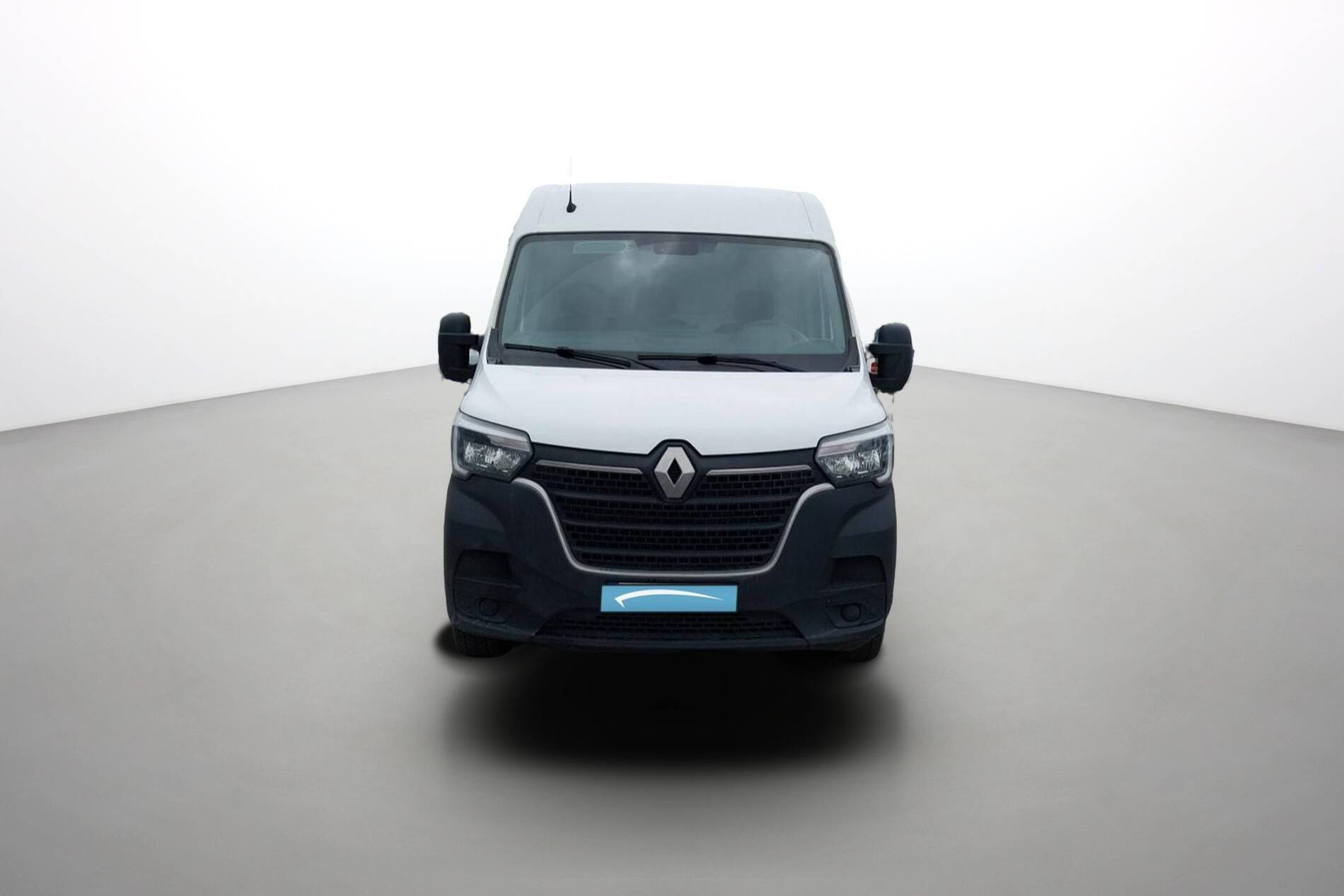 Vente en ligne Renault Master Fourgon MASTER FGN TRAC F3500 L2H2 BLUE DCI 135 au prix de 24 590 €