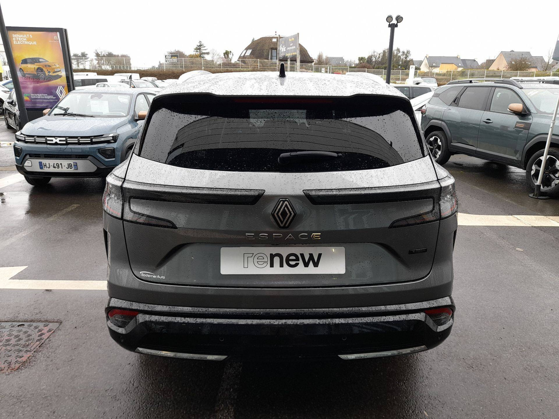Vente en ligne Renault Espace Espace E-Tech full hybrid 200 GSR2 au prix de 36 990 €