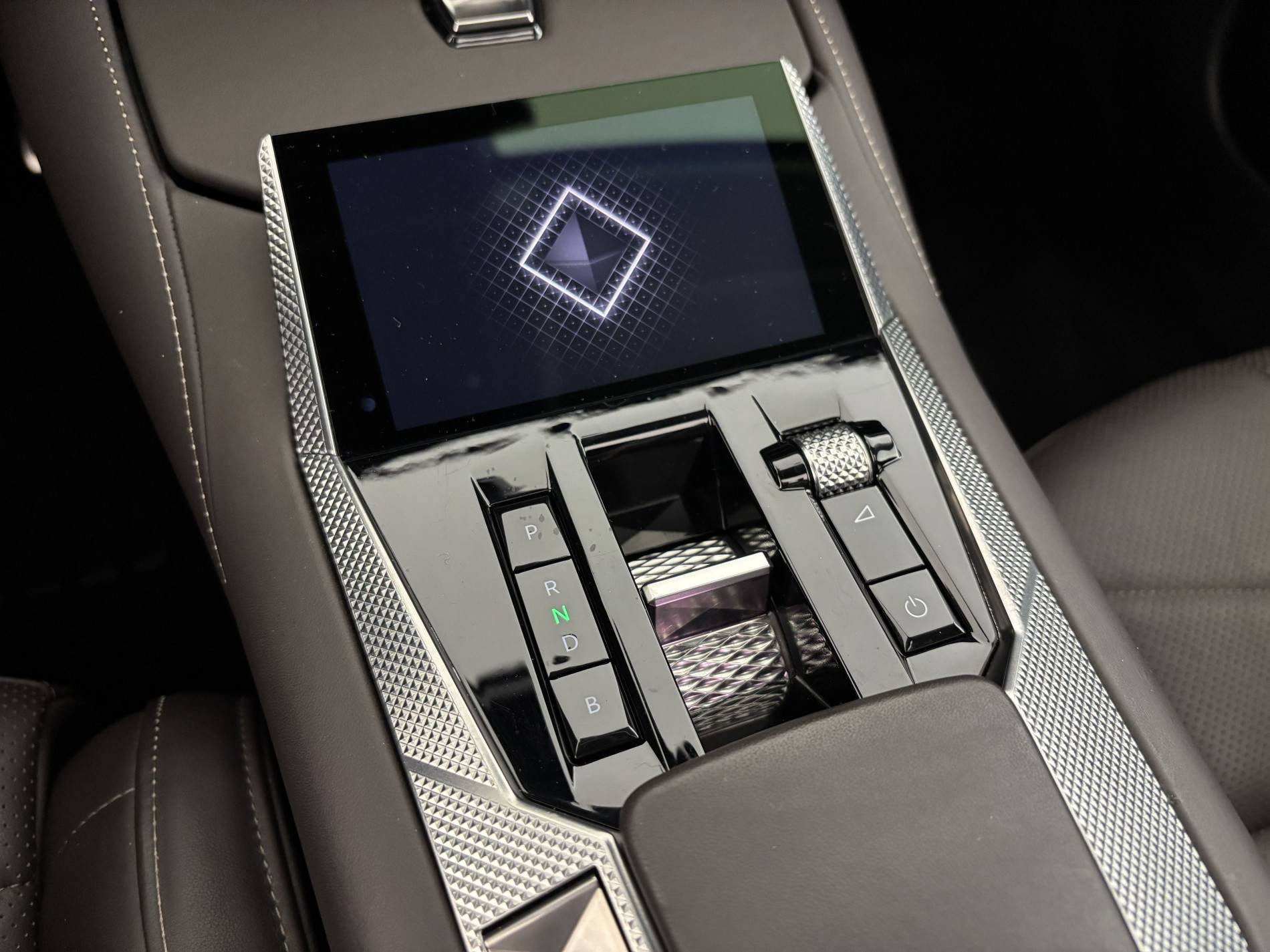 Vente en ligne Ds DS4  Hybride E-Tense 225 EAT8 au prix de 22 490 €