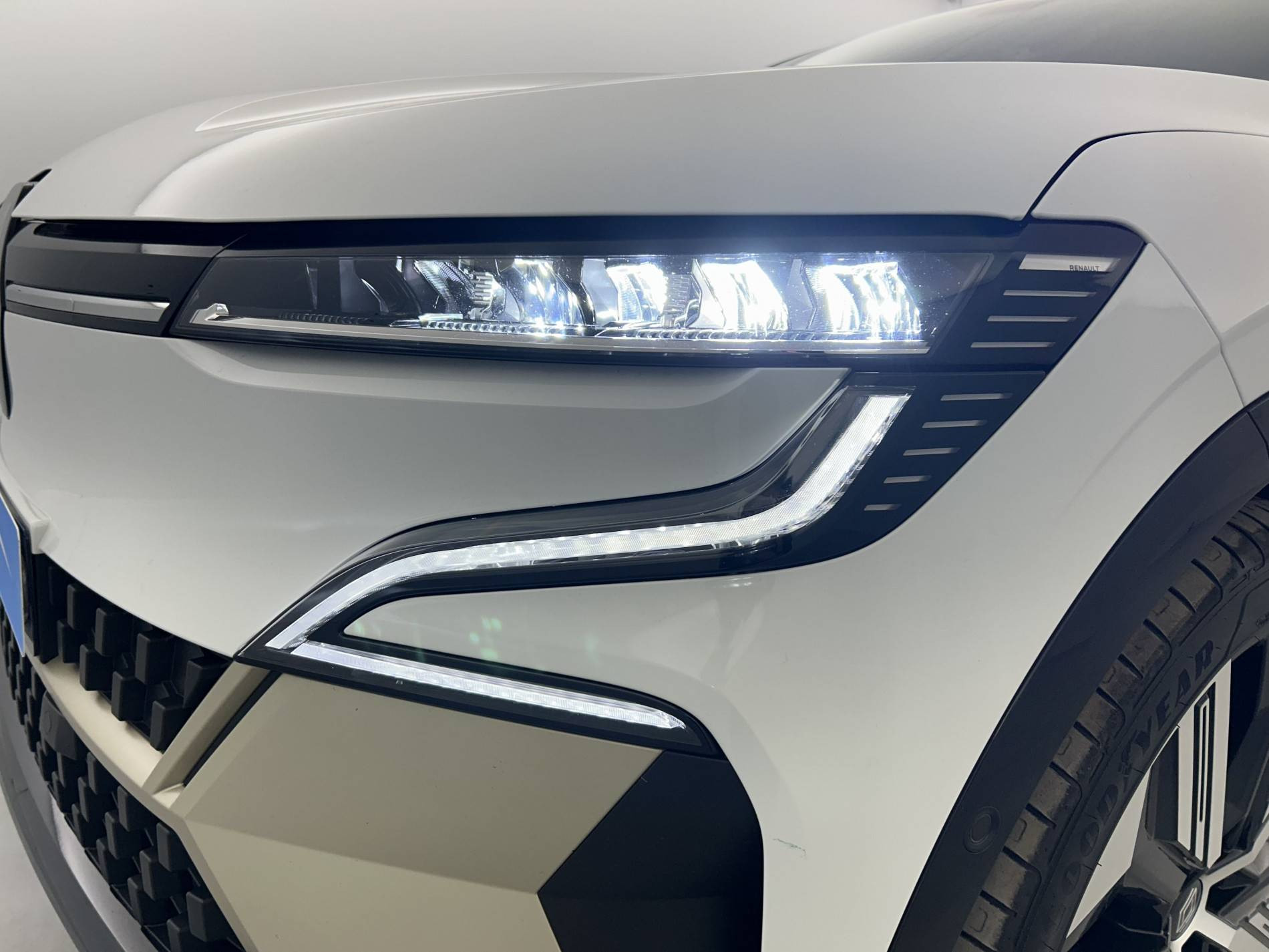 Vente en ligne Renault Megane E-Tech  220 ch autonomie confort GSR2 au prix de 31 990 €