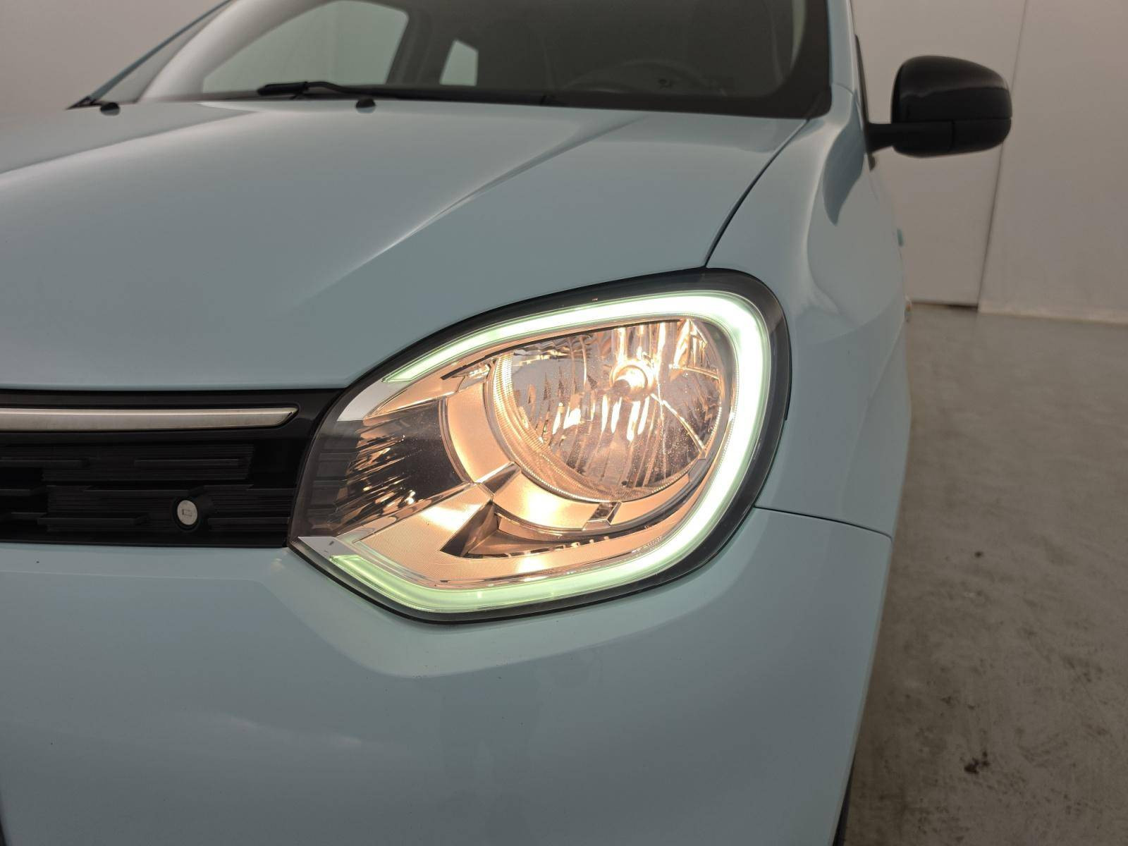 Vente en ligne Renault Twingo Electrique Twingo III E-Tech au prix de 11 990 €