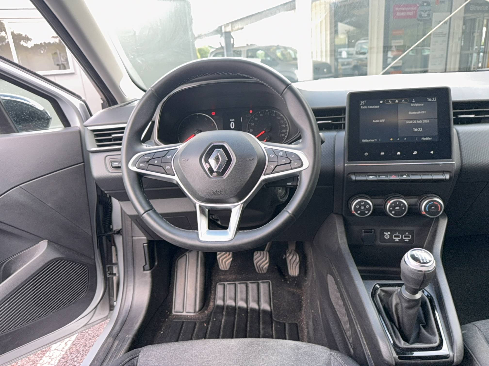 Vente en ligne Renault Clio 5 Clio TCe 90 au prix de 13 390 €