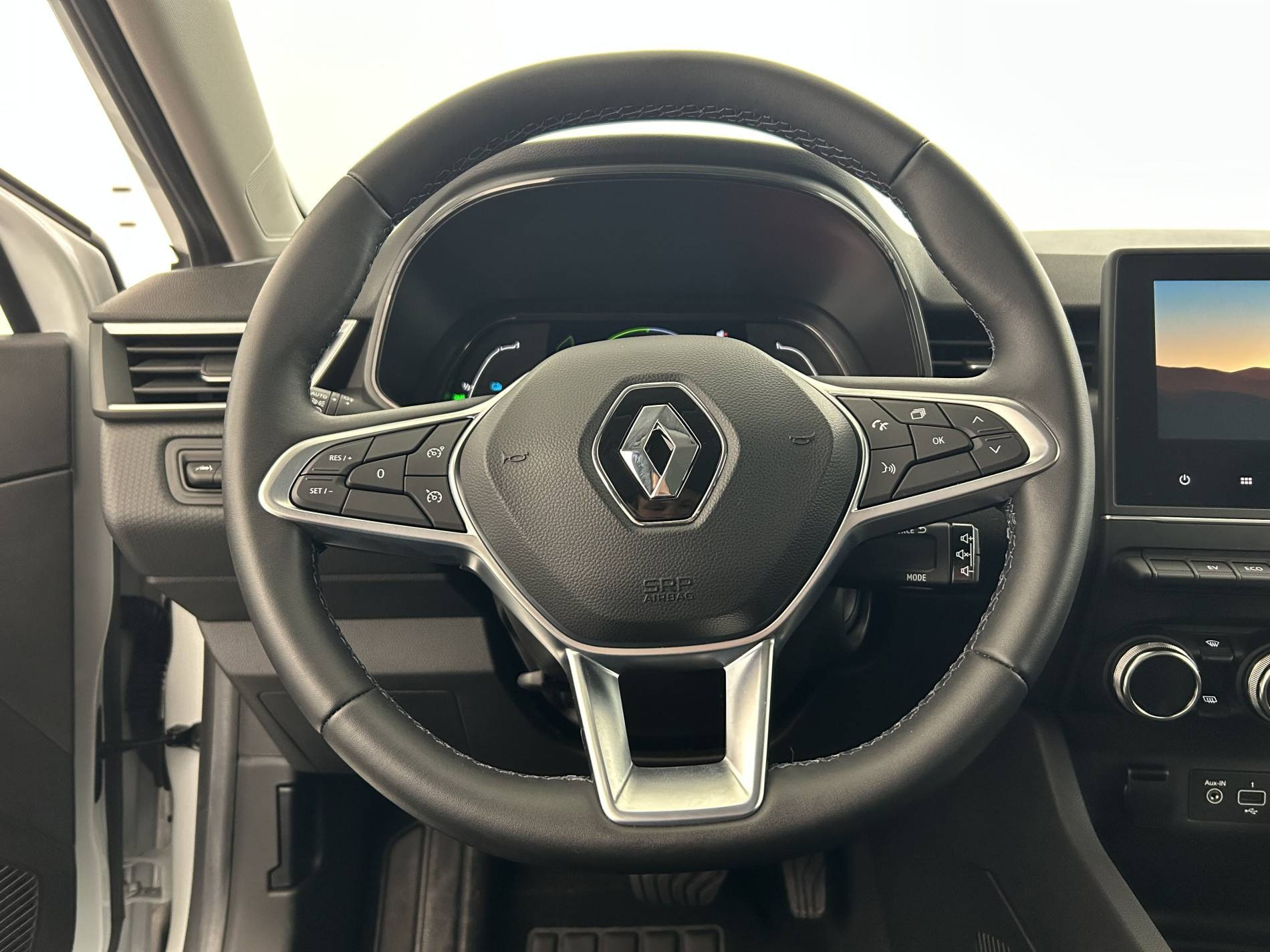 Vente en ligne Renault Clio 5 Clio E-Tech 140 - 21N au prix de 15 500 €
