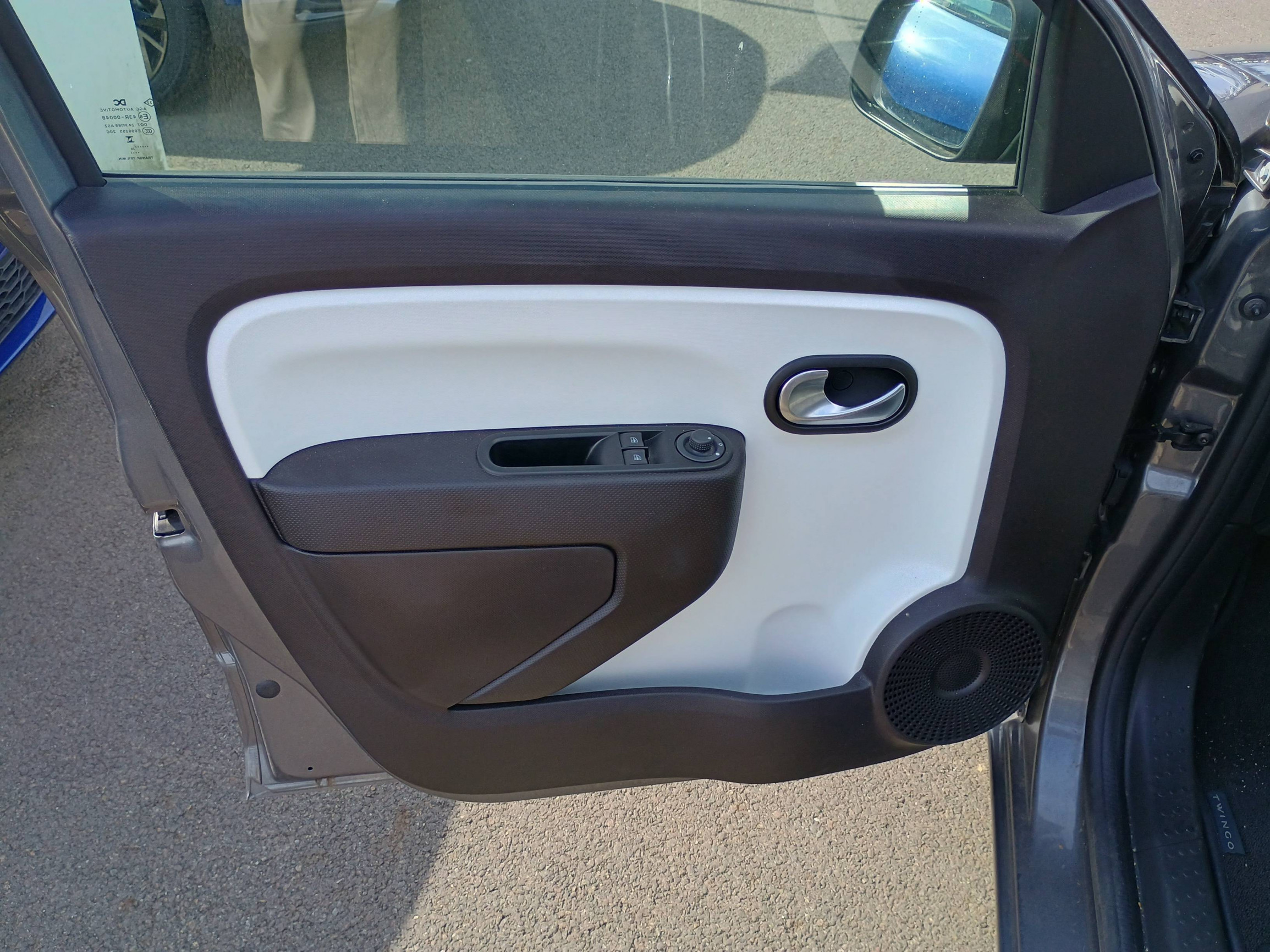 Vente en ligne Renault Twingo 3  SCe 65 au prix de 13 700 €