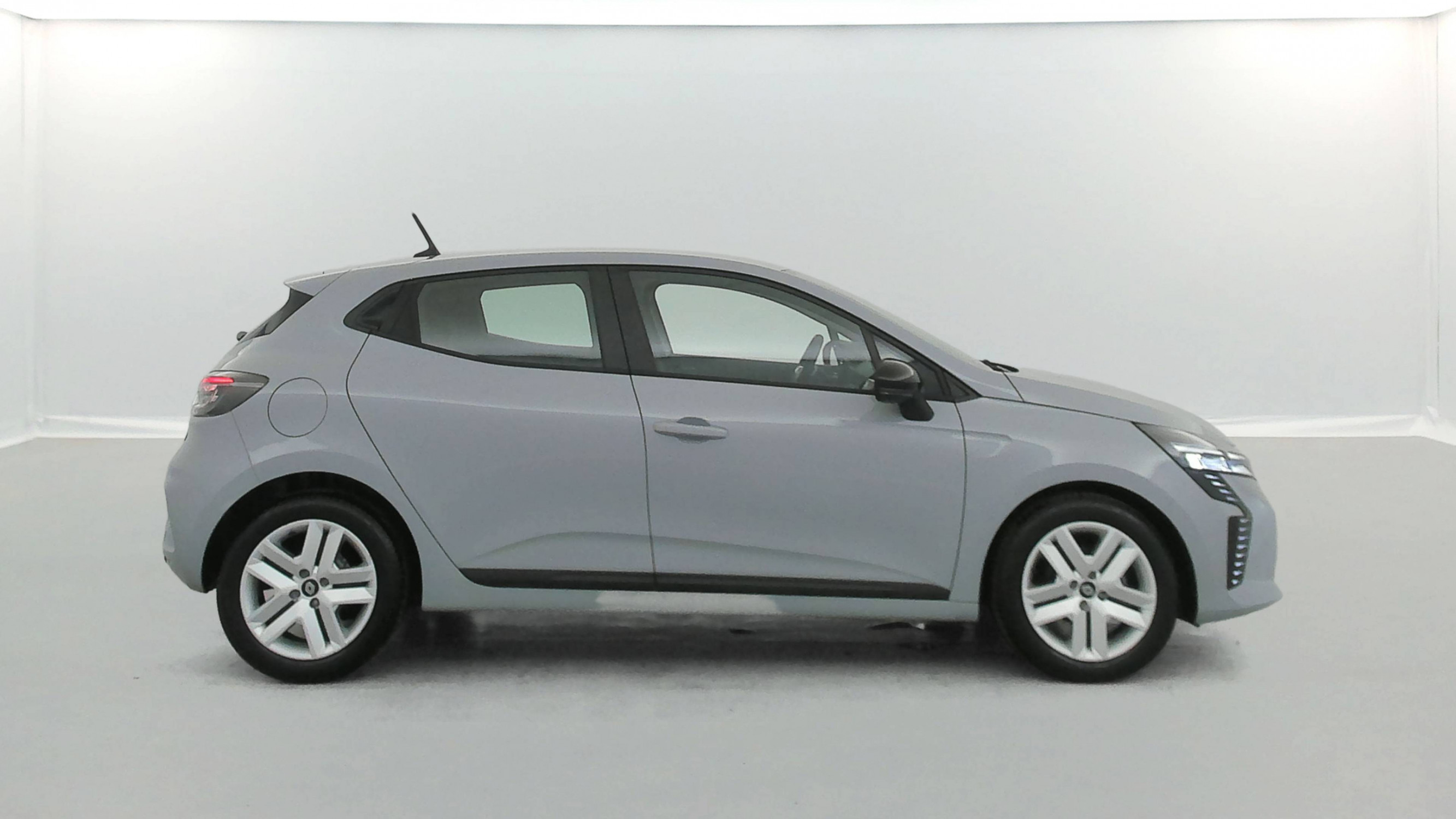 Vente en ligne Renault Clio 5 Clio SCe 65 au prix de 14 990 €