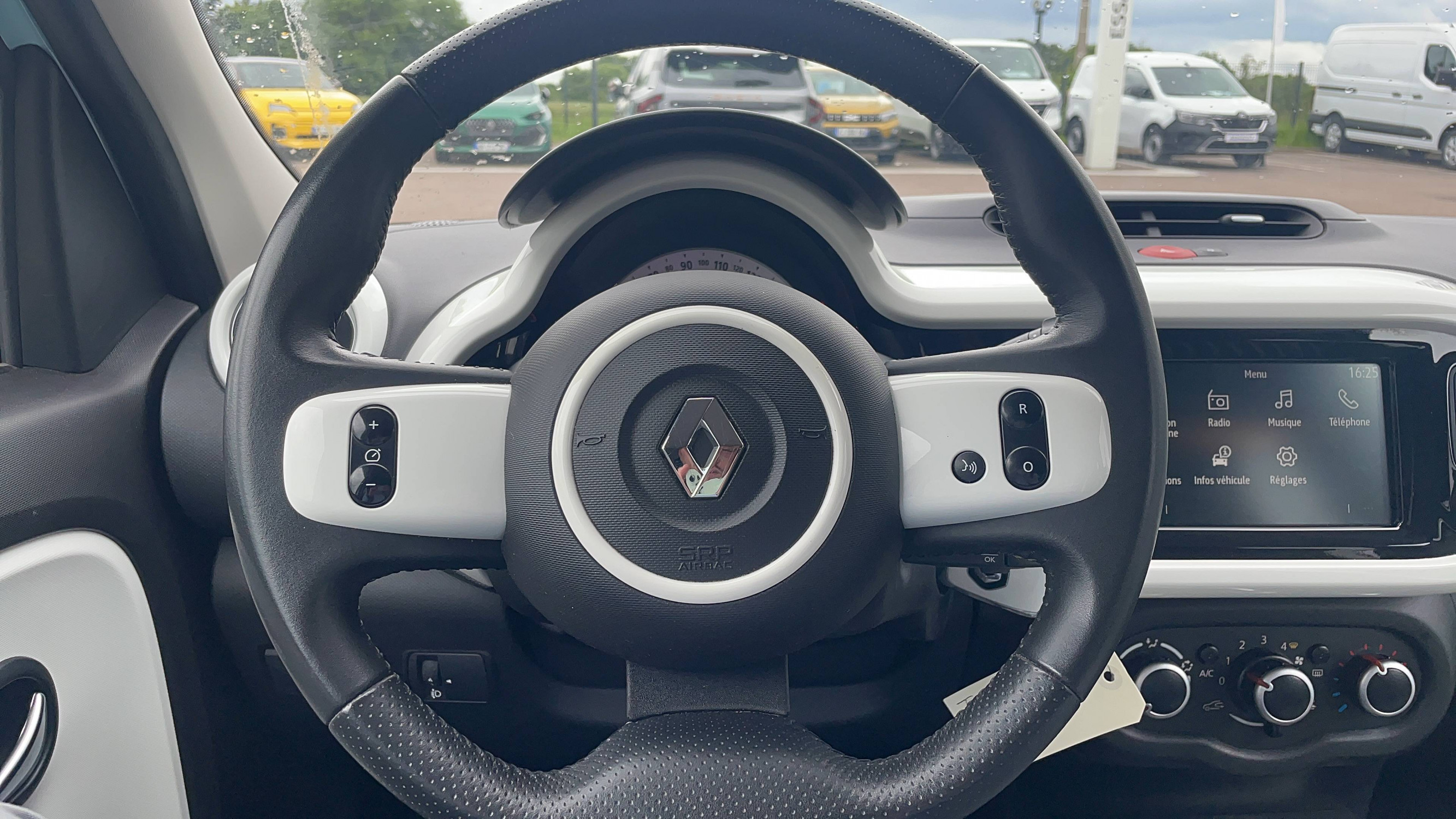 Vente en ligne Renault Twingo 3  SCe 65 au prix de 10 491 €