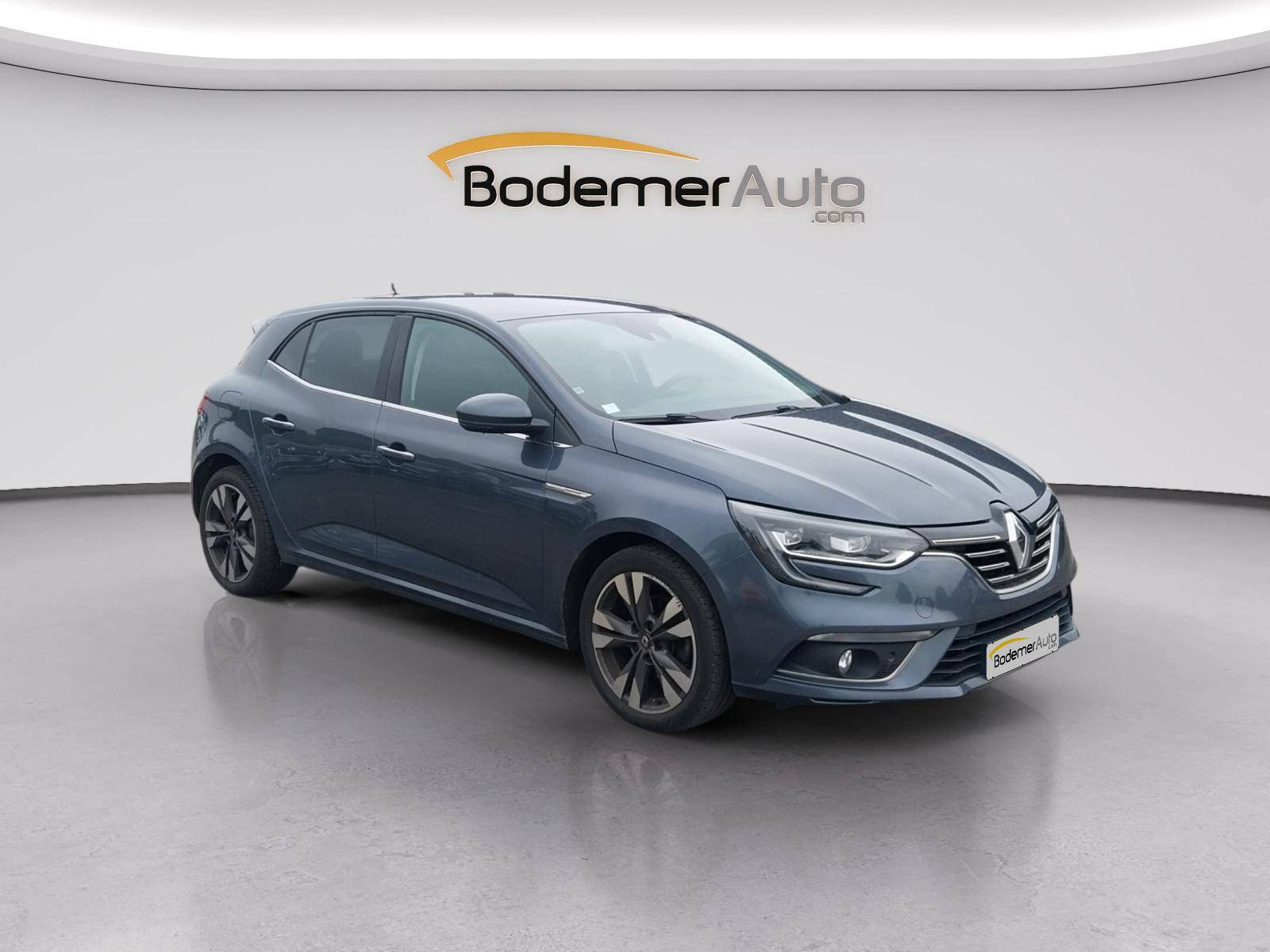 Vente en ligne Renault Megane 4 Mégane IV Berline TCe 140 Energy EDC au prix de 14 290 €
