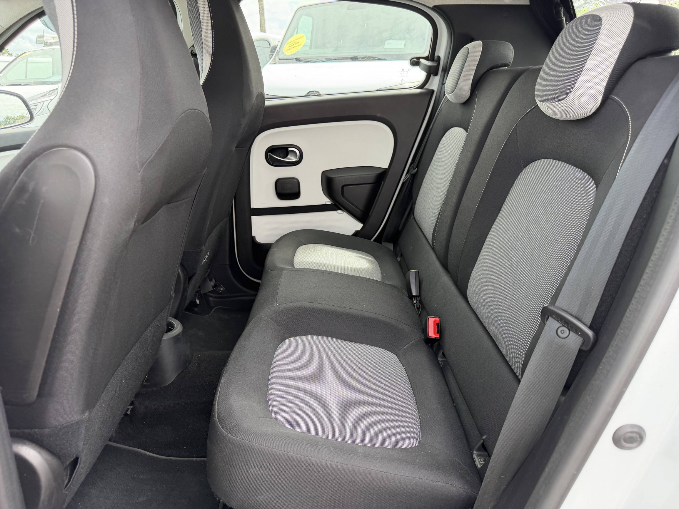 Vente en ligne Renault Twingo Electrique Twingo III E-Tech au prix de 12 490 €