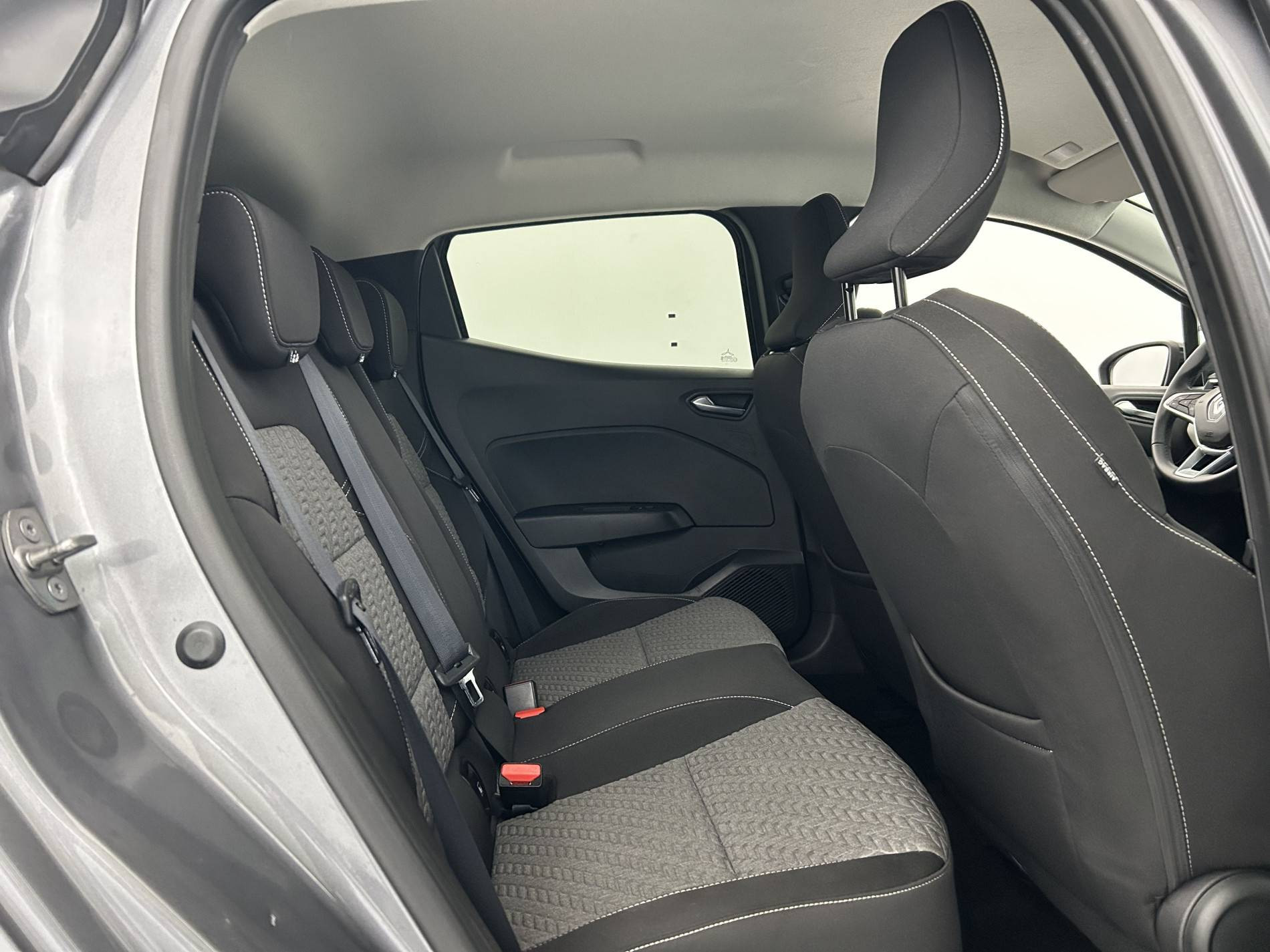 Vente en ligne Renault Clio 5 Clio TCe 90 au prix de 14 990 €