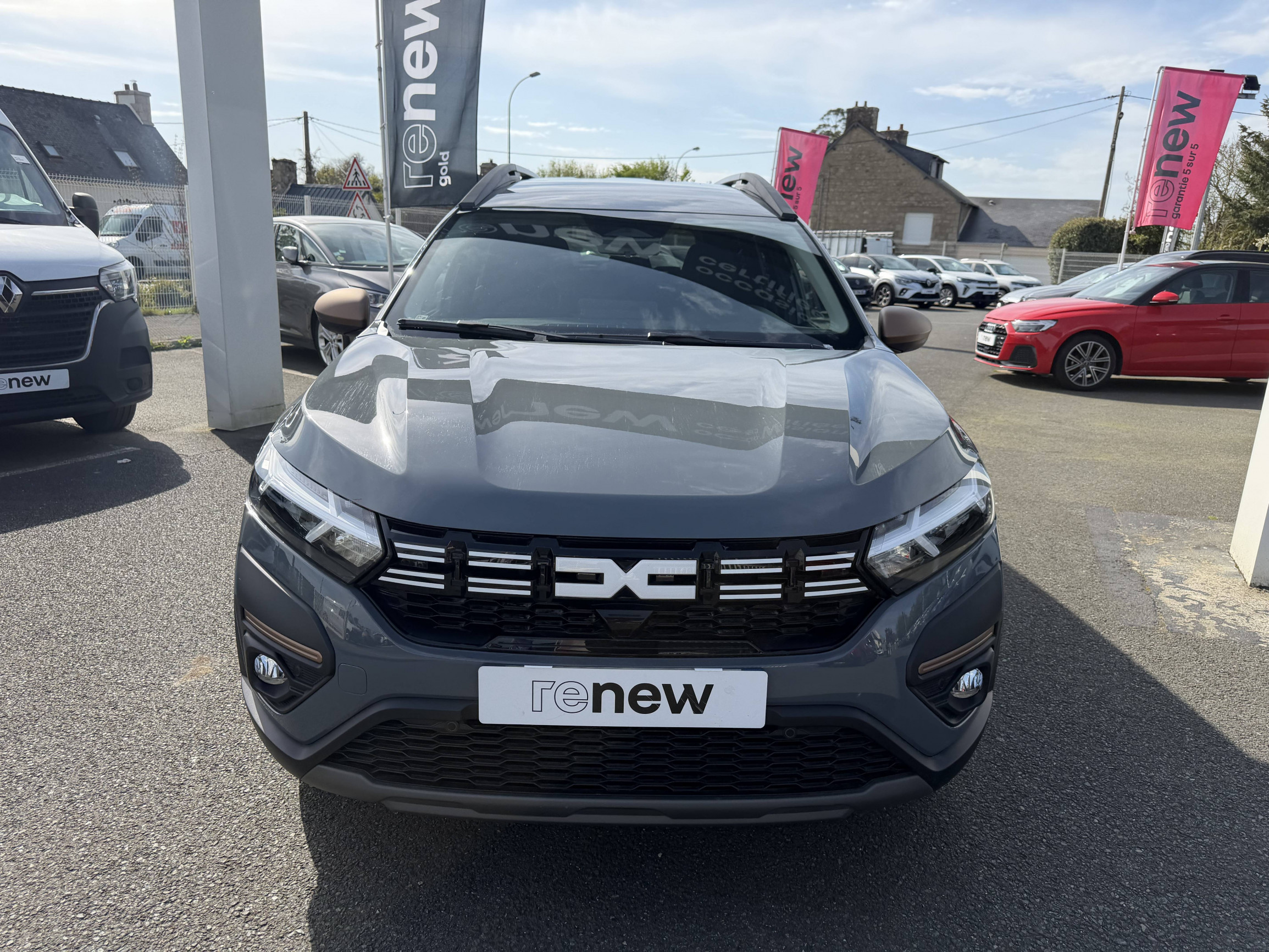 Dacia Jogger  ECO-G 100 7 places GSR2 occasion de 2025 en vente à Lannion