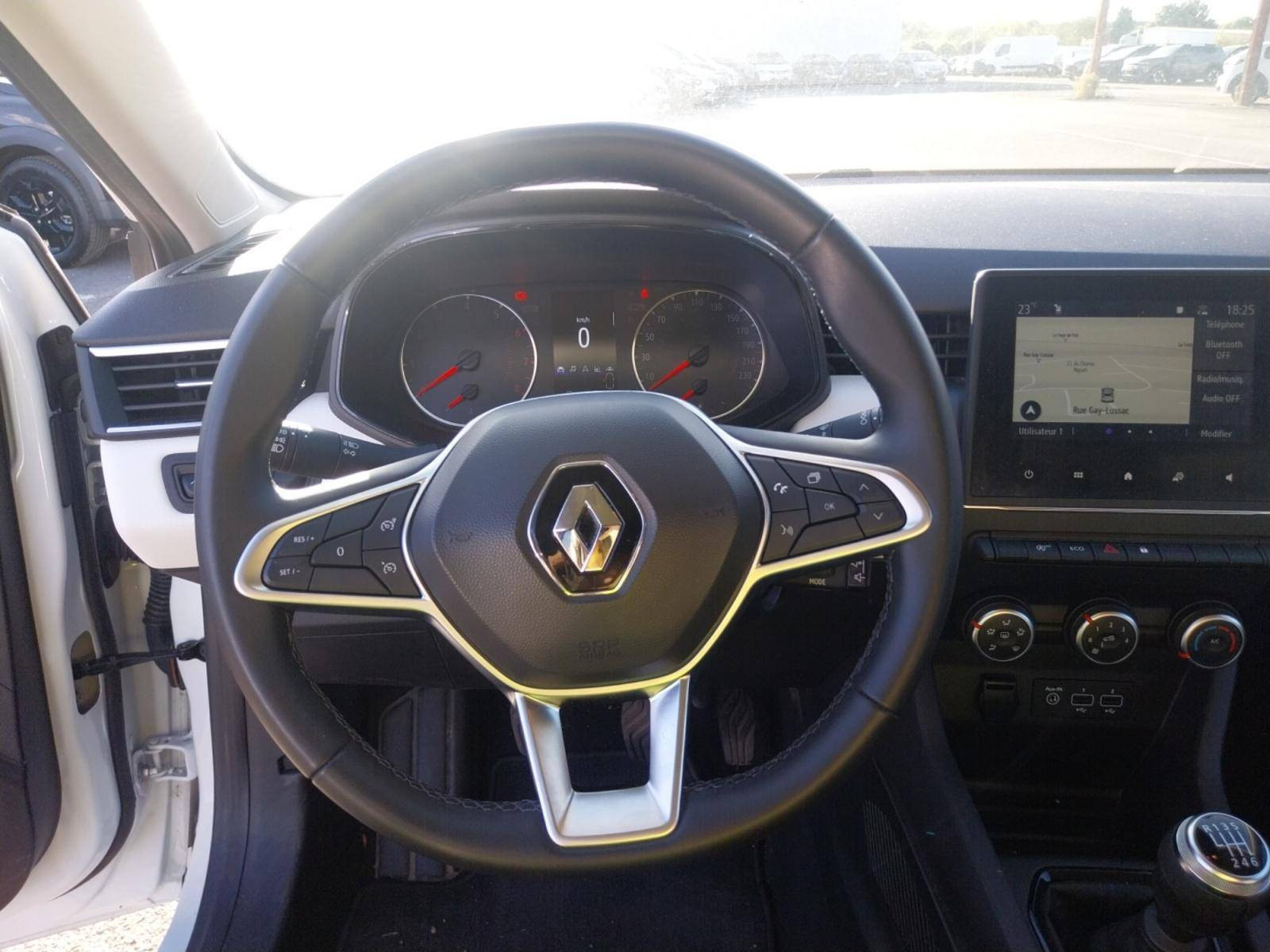 Vente en ligne Renault Clio 5 Clio TCe 90 au prix de 14 990 €