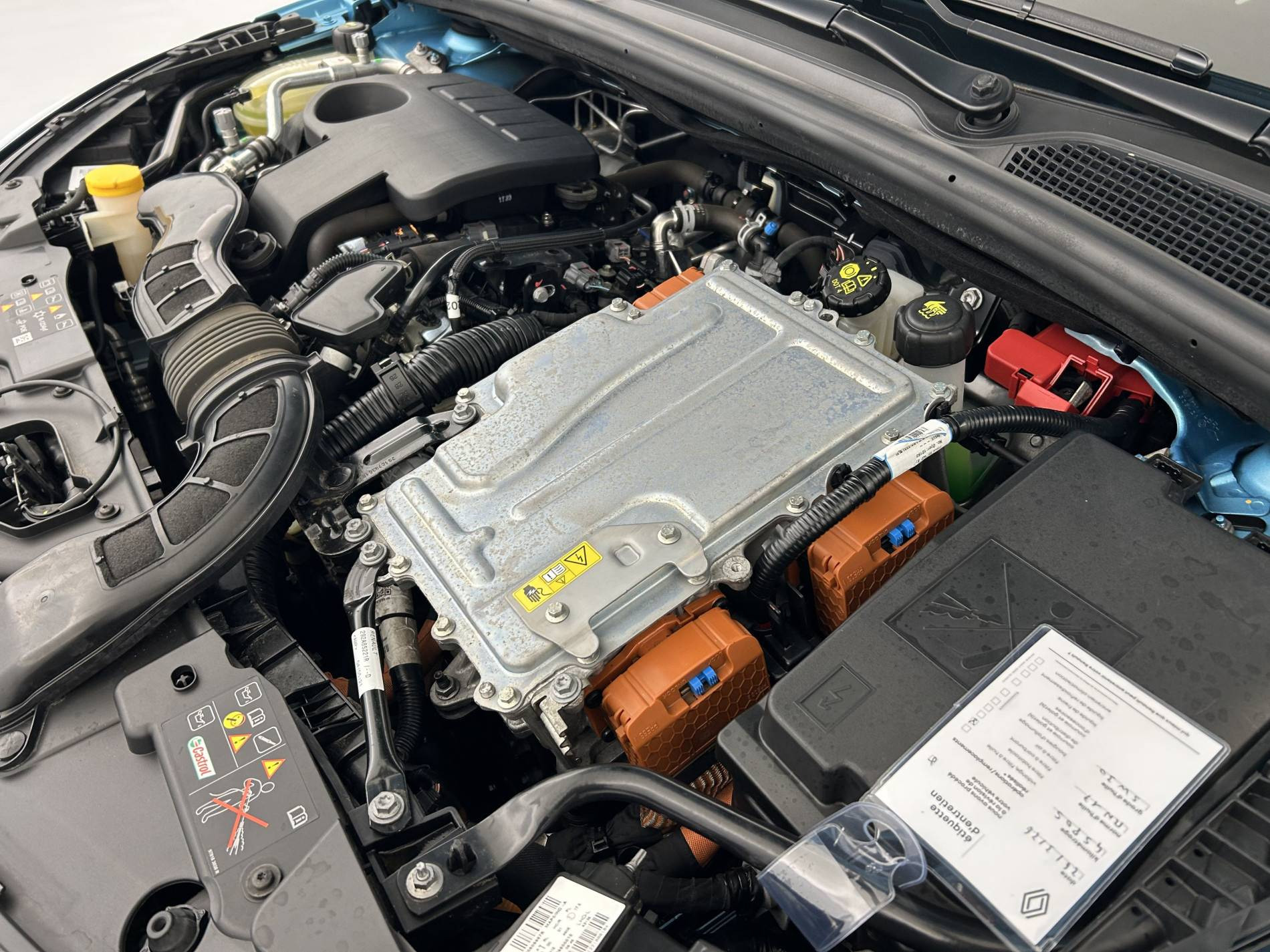 Vente en ligne Renault Clio 5 Clio E-Tech 140 - 21N au prix de 15 390 €