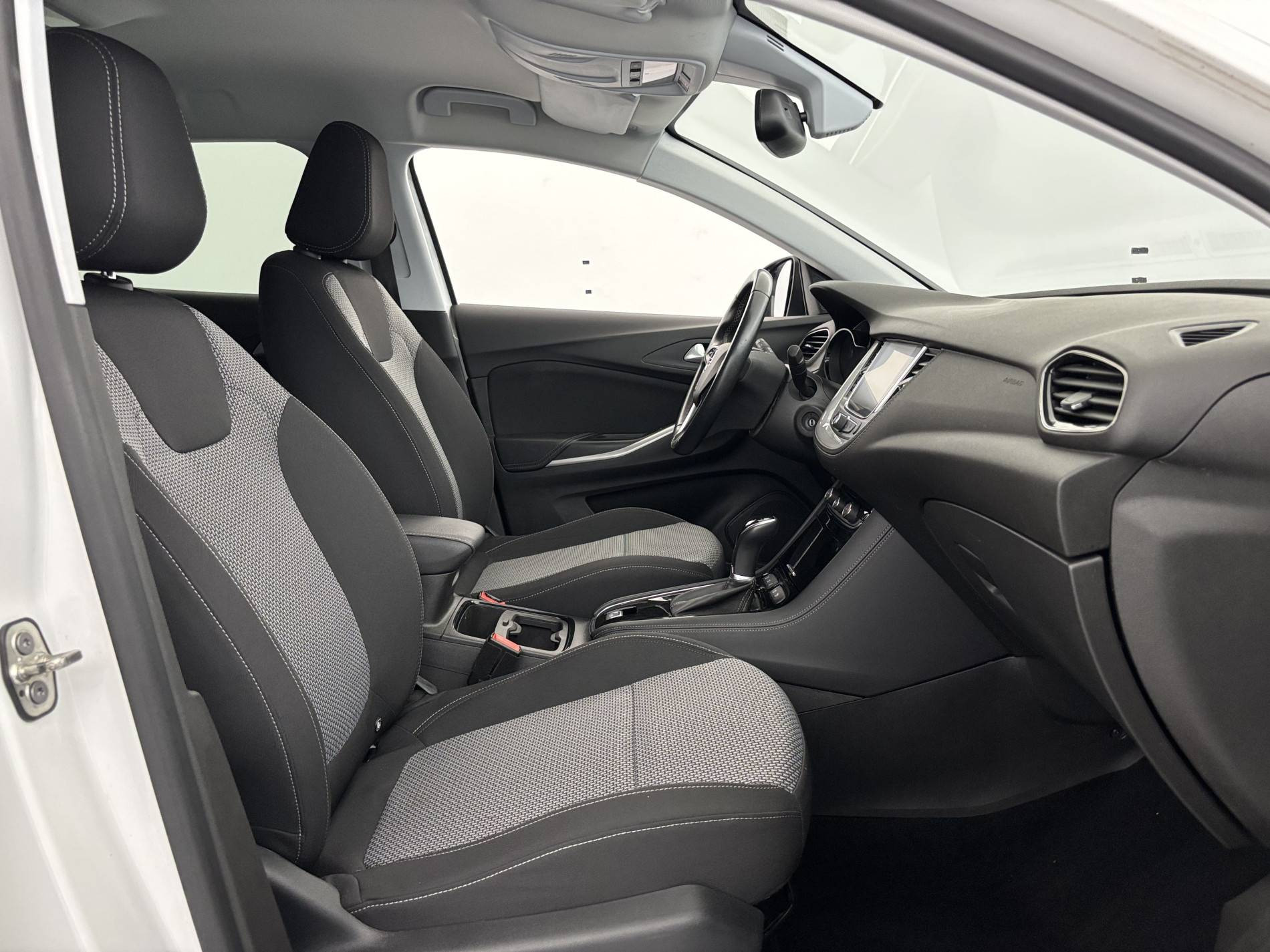 Vente en ligne Opel Grandland X  1.5 Diesel 130 ch BVA8 au prix de 14 890 €