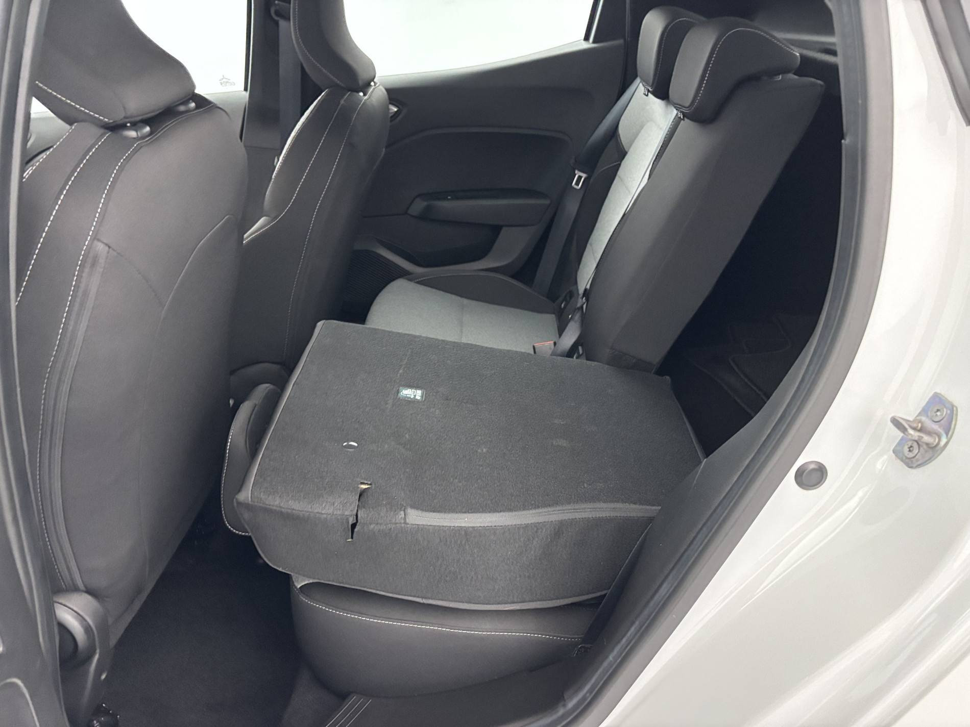 Vente en ligne Renault Clio 5 Clio TCe 90 au prix de 14 690 €