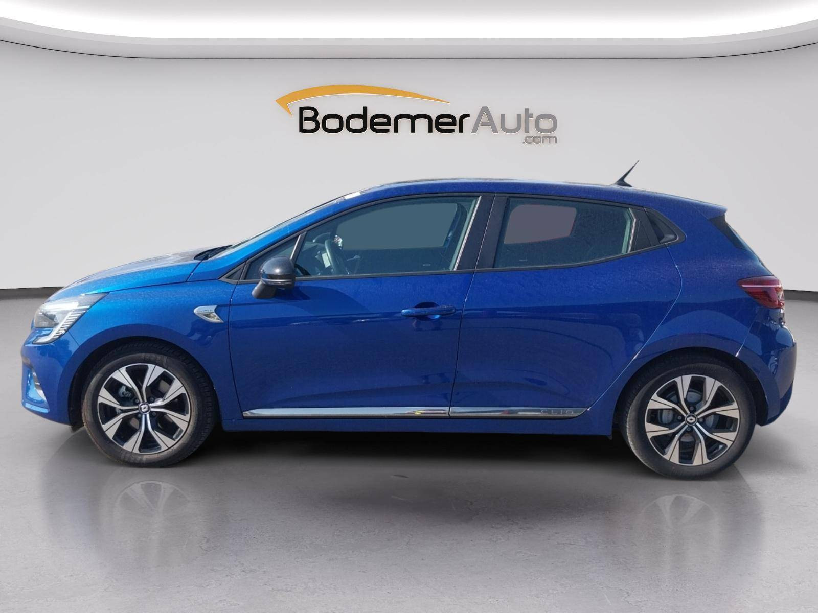 Vente en ligne Renault Clio 5 Clio E-Tech 140 - 21N au prix de 15 990 €