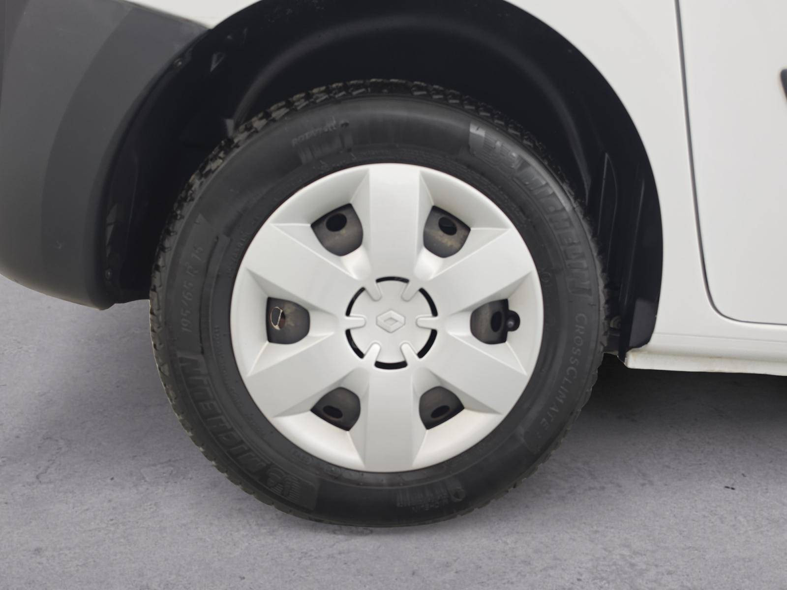 Vente en ligne Renault Kangoo Electrique KANGOO Z.E. 33 au prix de 13 990 €
