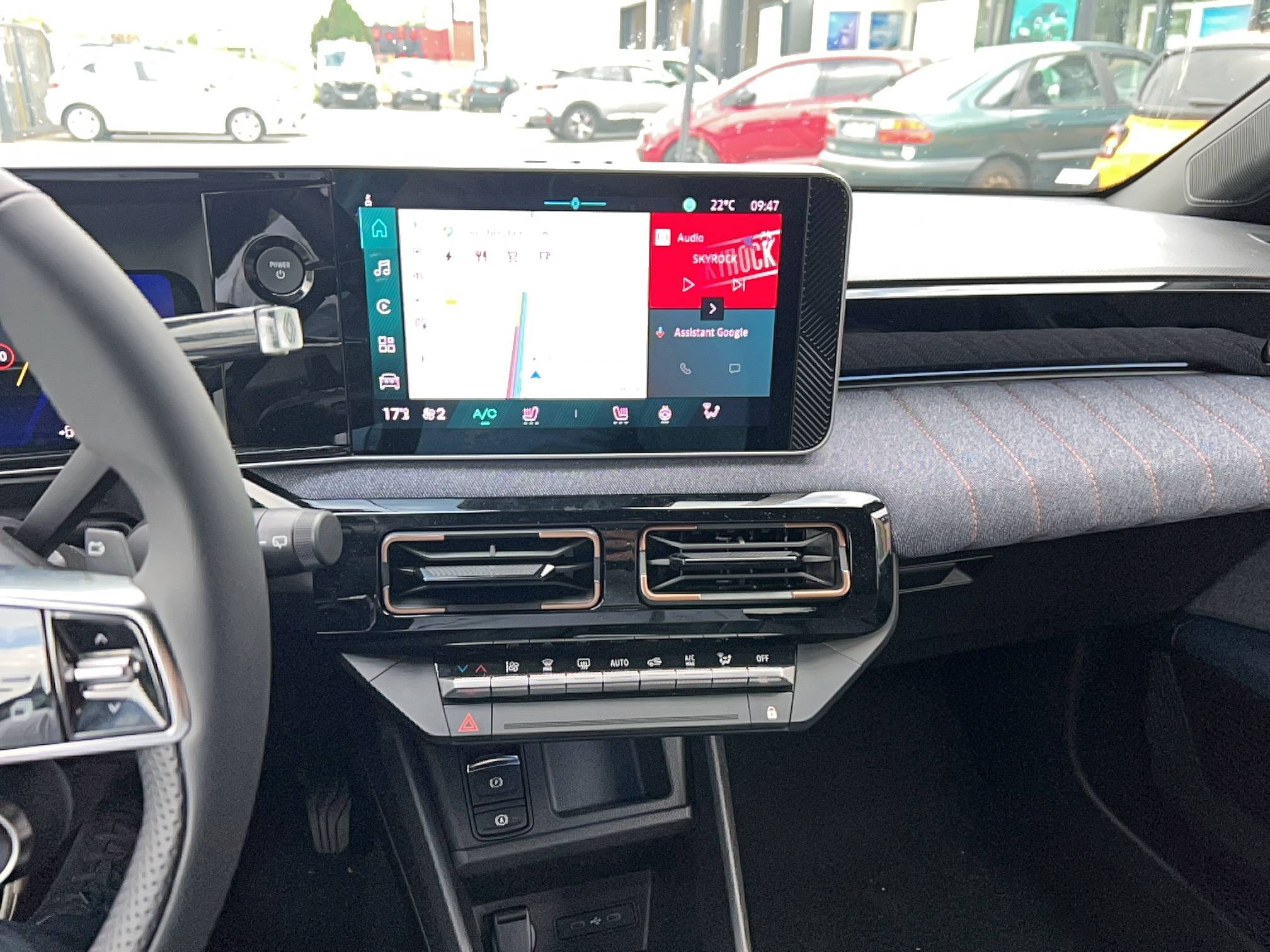 Vente en ligne Renault R4 E-Tech  150 ch autonomie confort au prix de 36 990 €