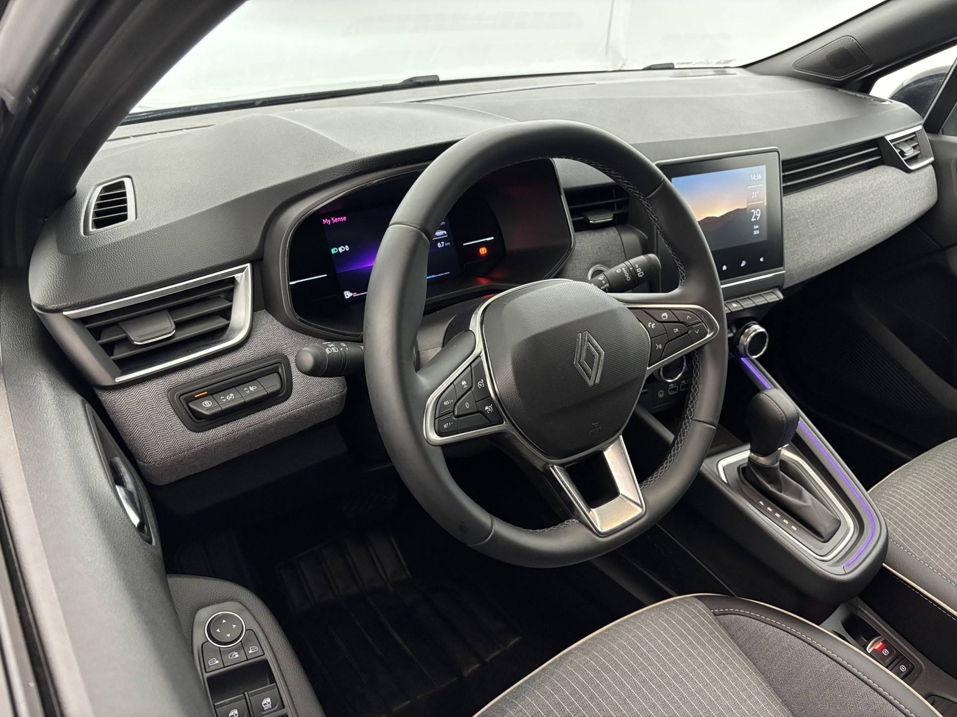 Vente en ligne Renault Clio 5 Clio E-Tech full hybrid 145 ch GSR2 au prix de 20 890 €