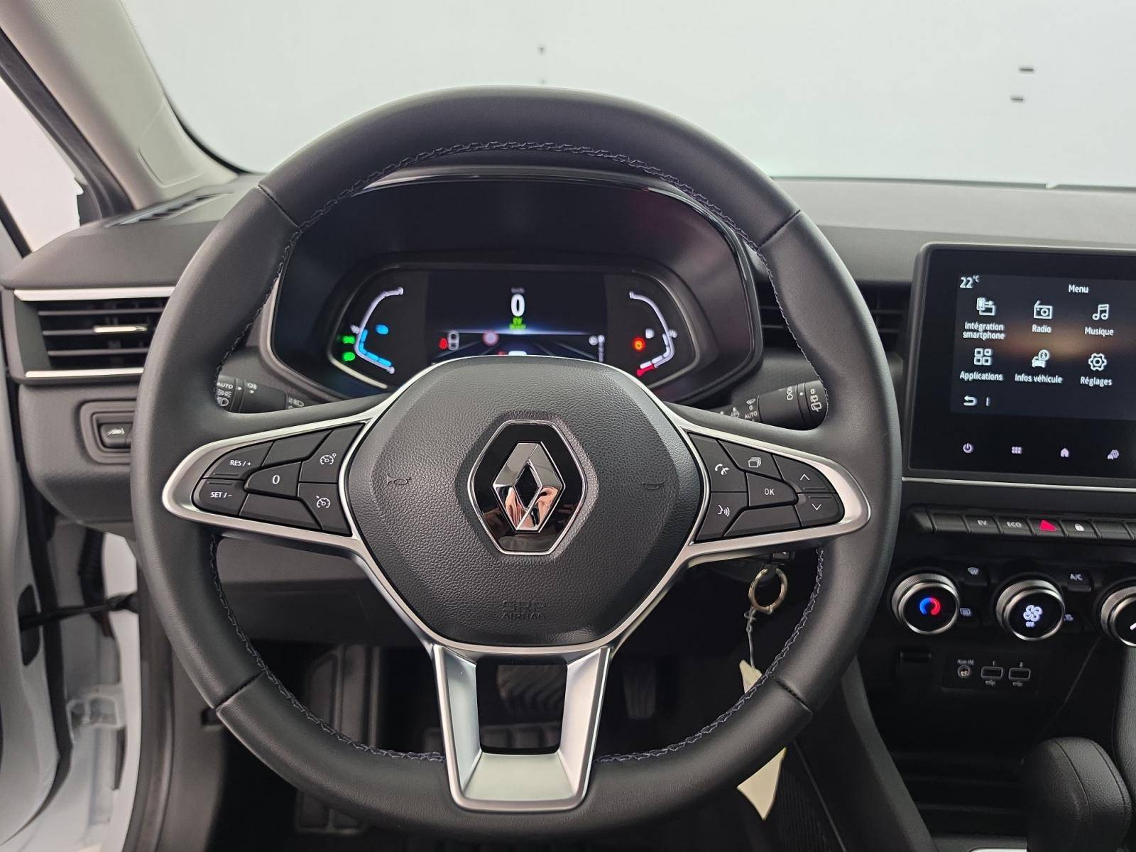 Vente en ligne Renault Clio 5 Clio E-Tech full hybrid 145 au prix de 17 350 €