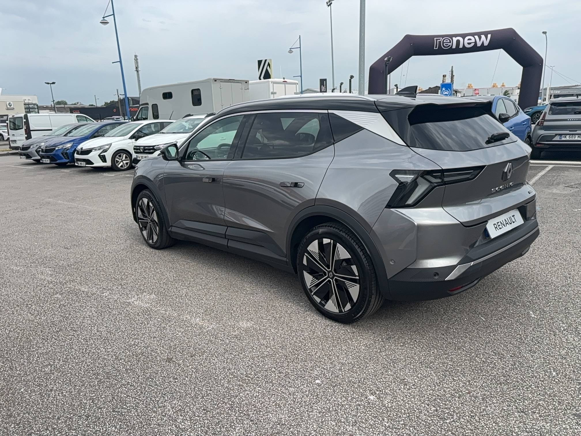 Vente en ligne Renault Scenic E-Tech Scenic E-Tech électrique 220 ch grande autonomie au prix de 45 500 €