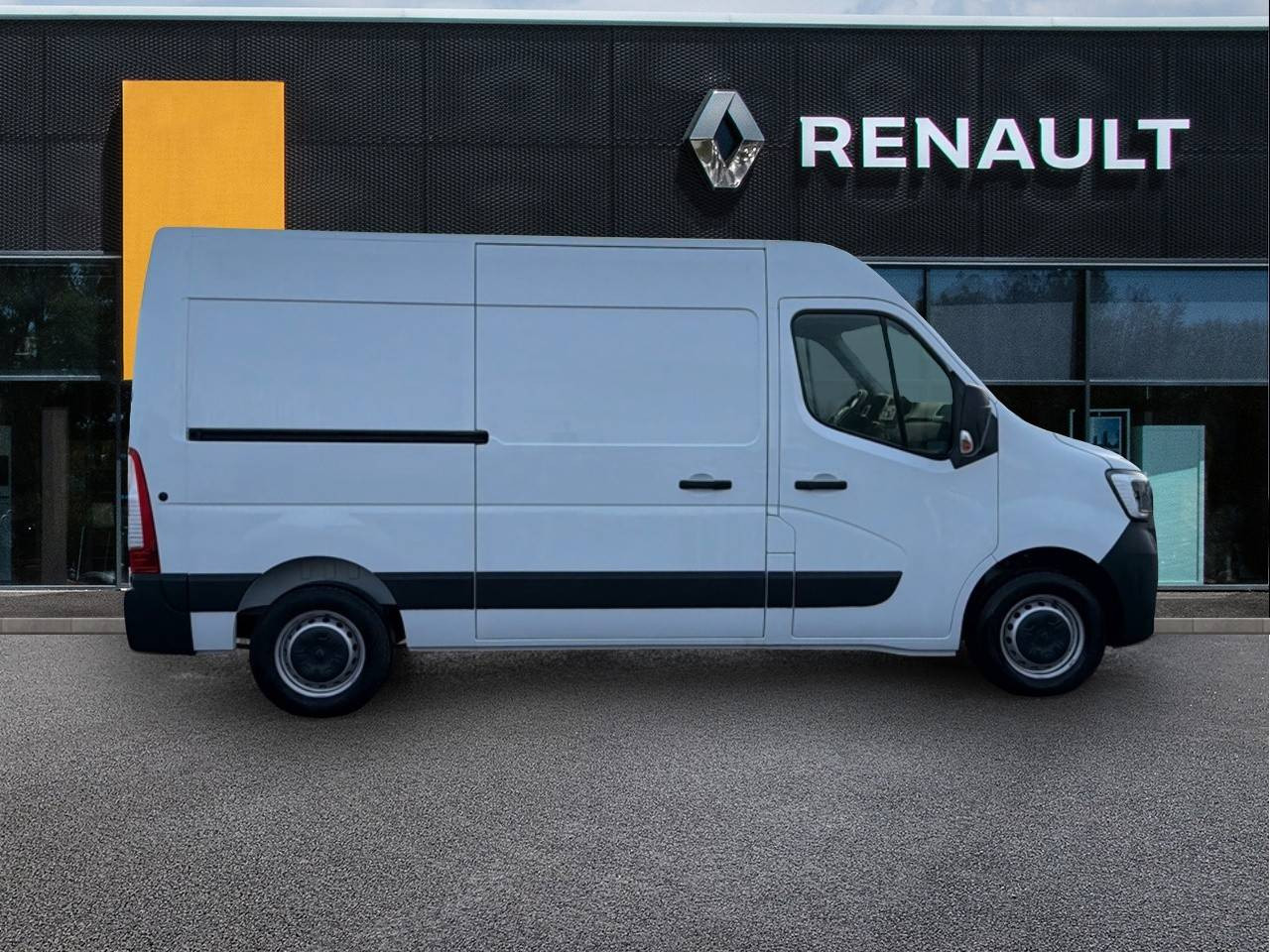 Vente en ligne Renault Master E-Tech MASTER ELECTRIQUE FGN L2H2 F3500 EV52 au prix de 27 990 €