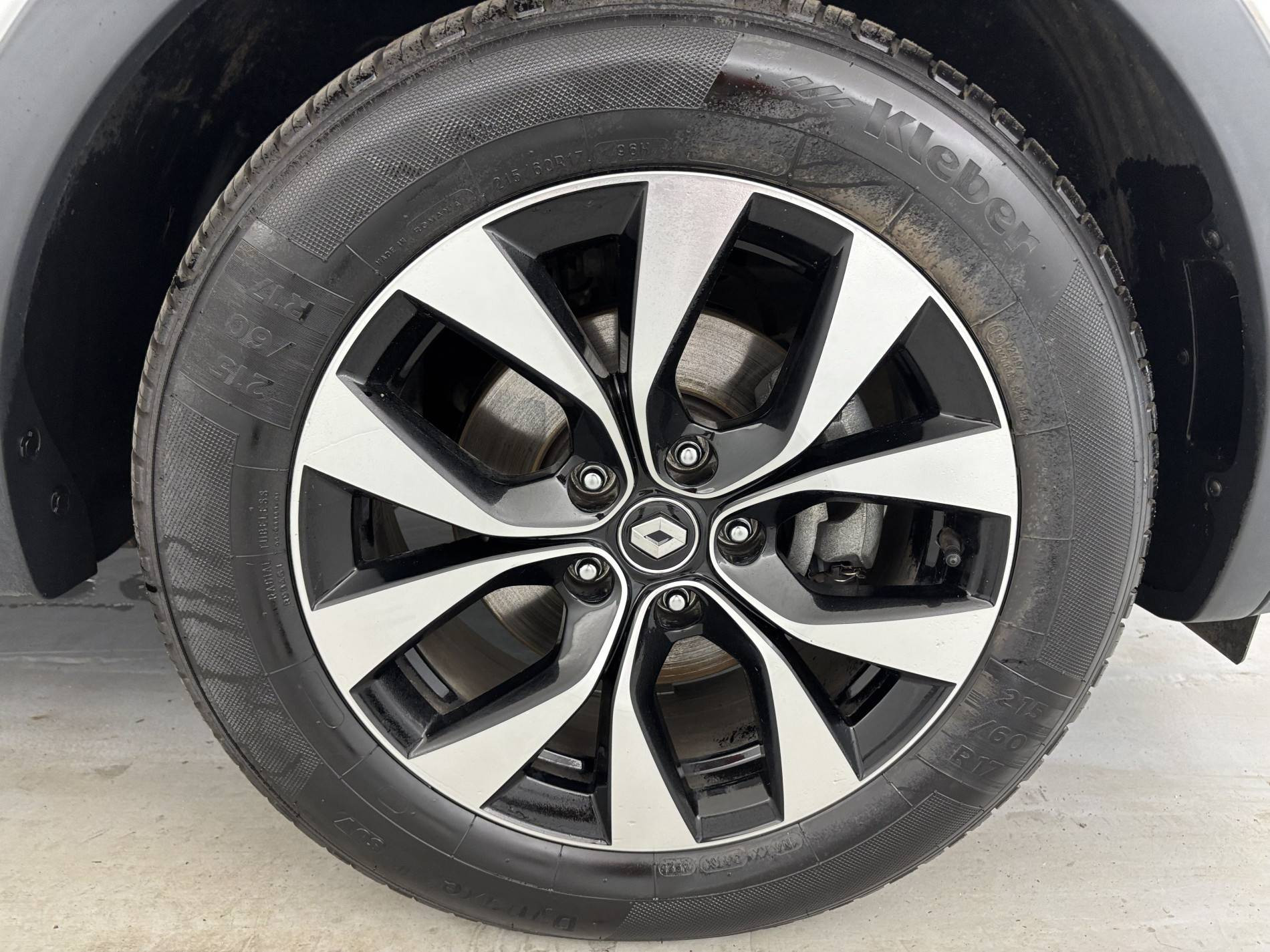 Vente en ligne Renault Arkana  E-Tech hybride 145 - 22 au prix de 17 590 €