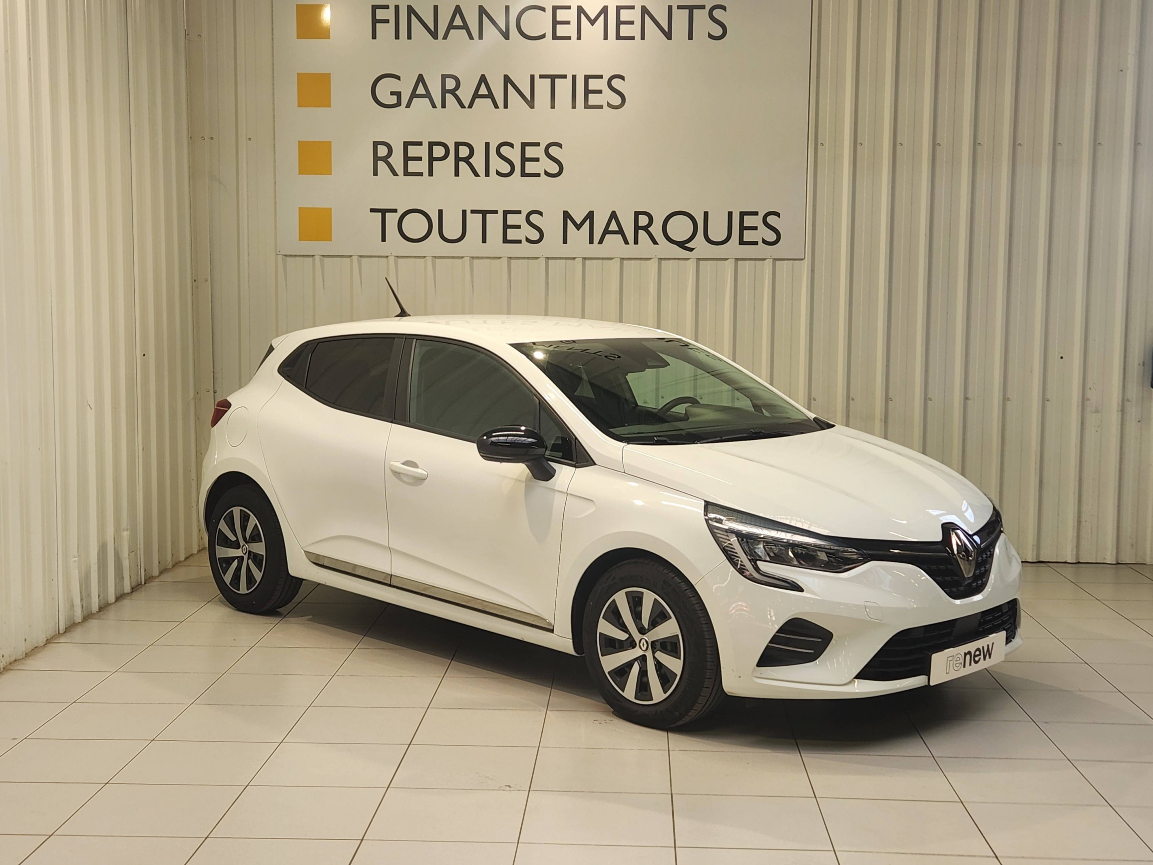 Vente en ligne Renault Clio 5 Clio TCe 90 au prix de 14 390 €
